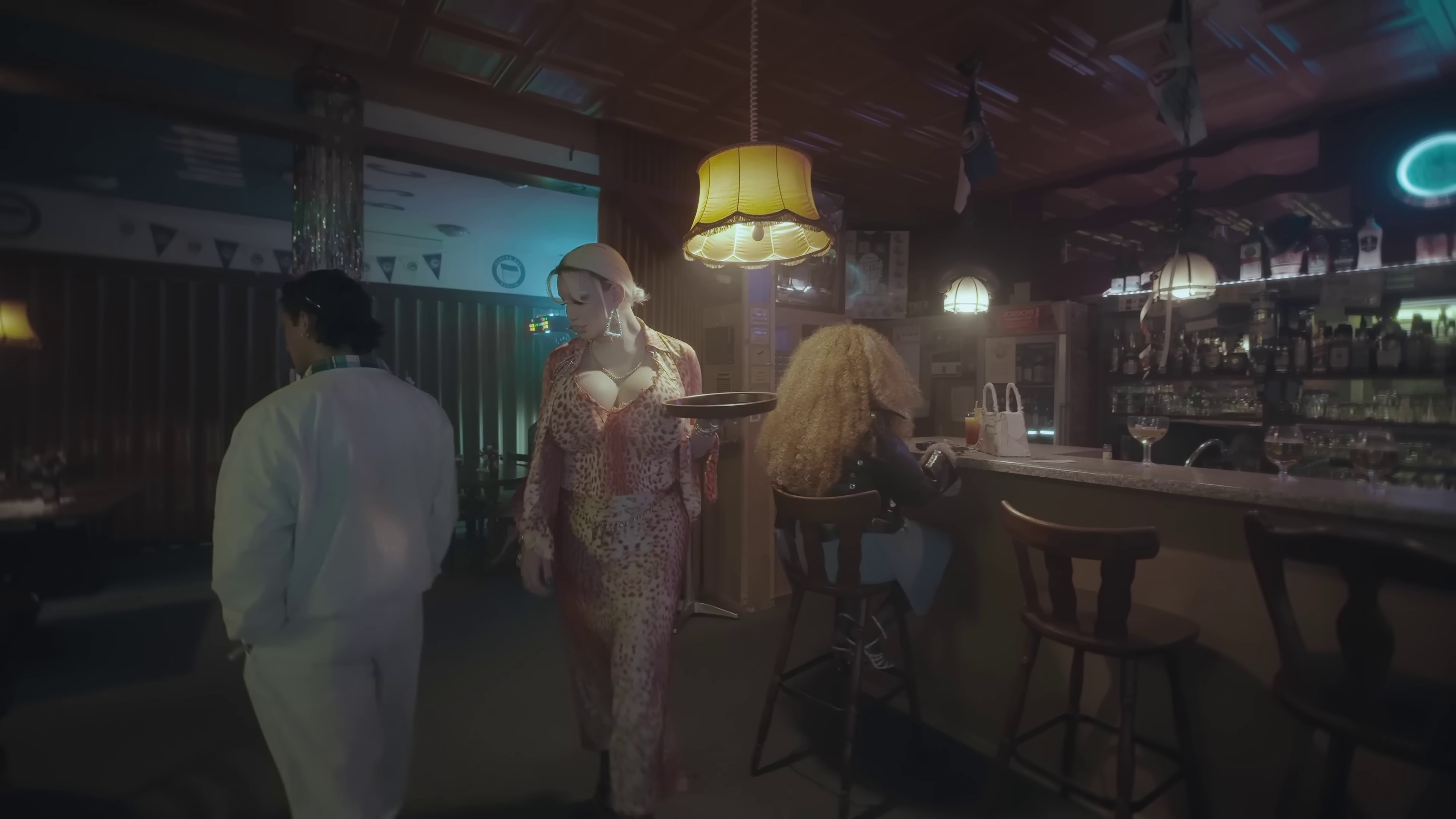 Die liebe kommt nicht aus berlin (2023) —  shot,  lighting