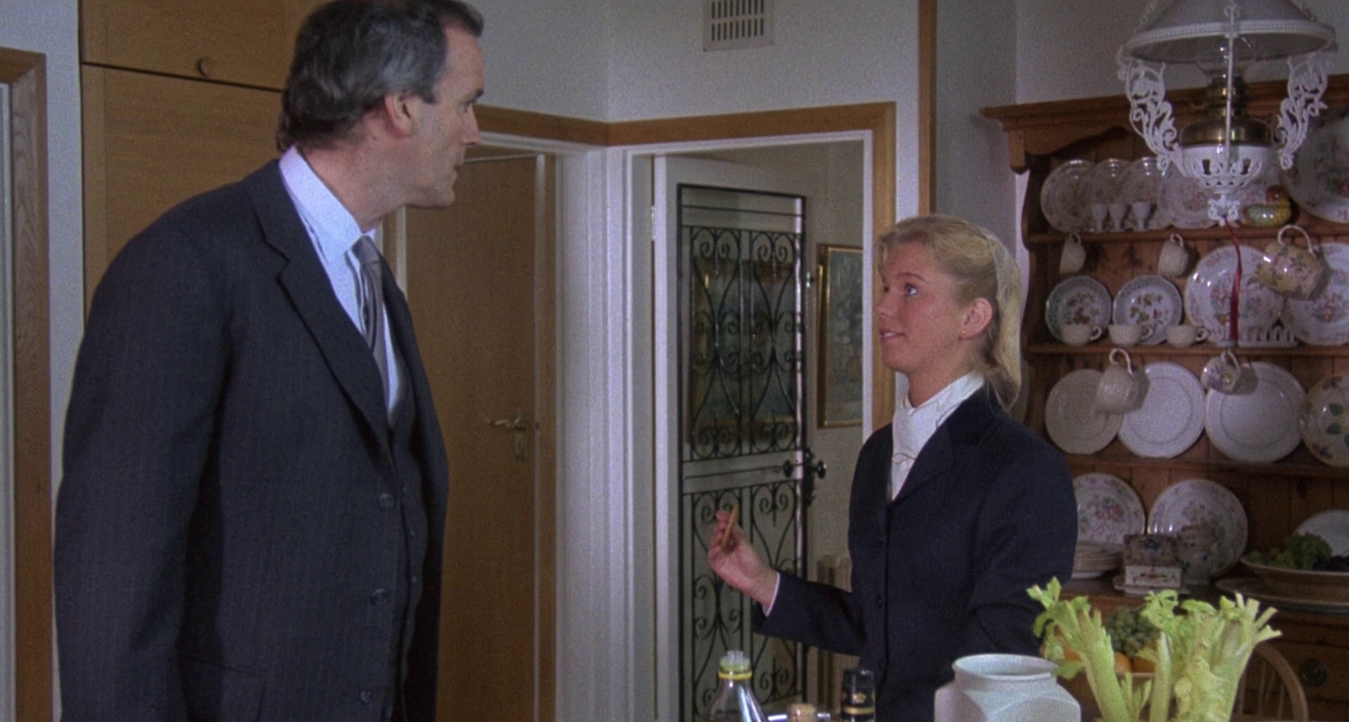 A Fish Called Wanda (1988) —  shot,  lighting