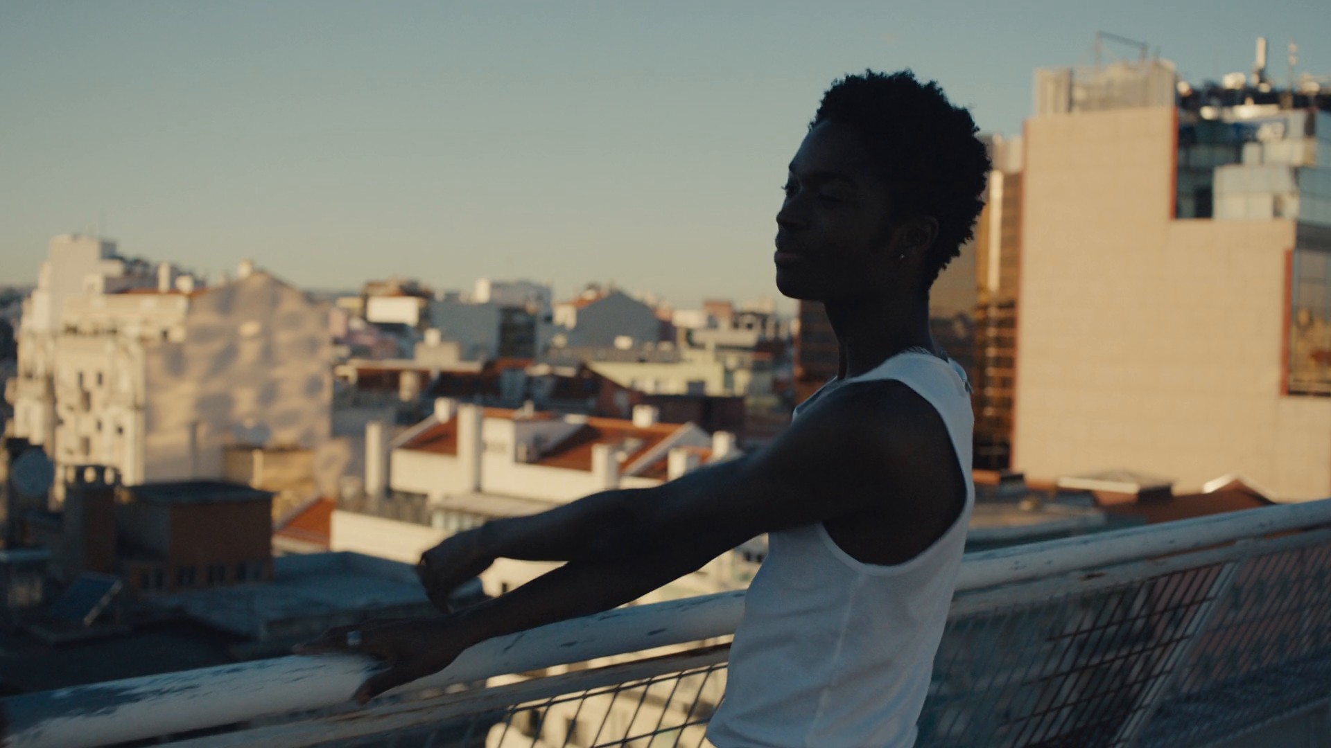 H&M - Discover (Directors Cut) (2022) —  shot,  lighting