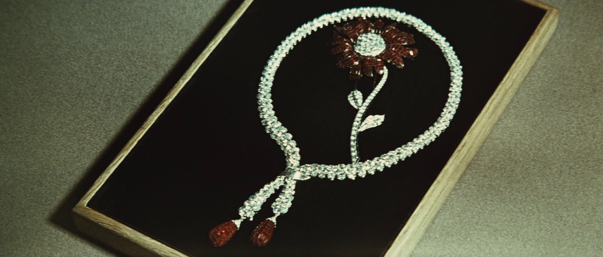 Fantomas (1964) —  shot,  lighting