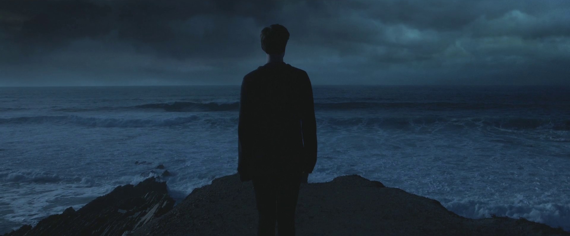 Overgrown (2013) —  shot,  lighting