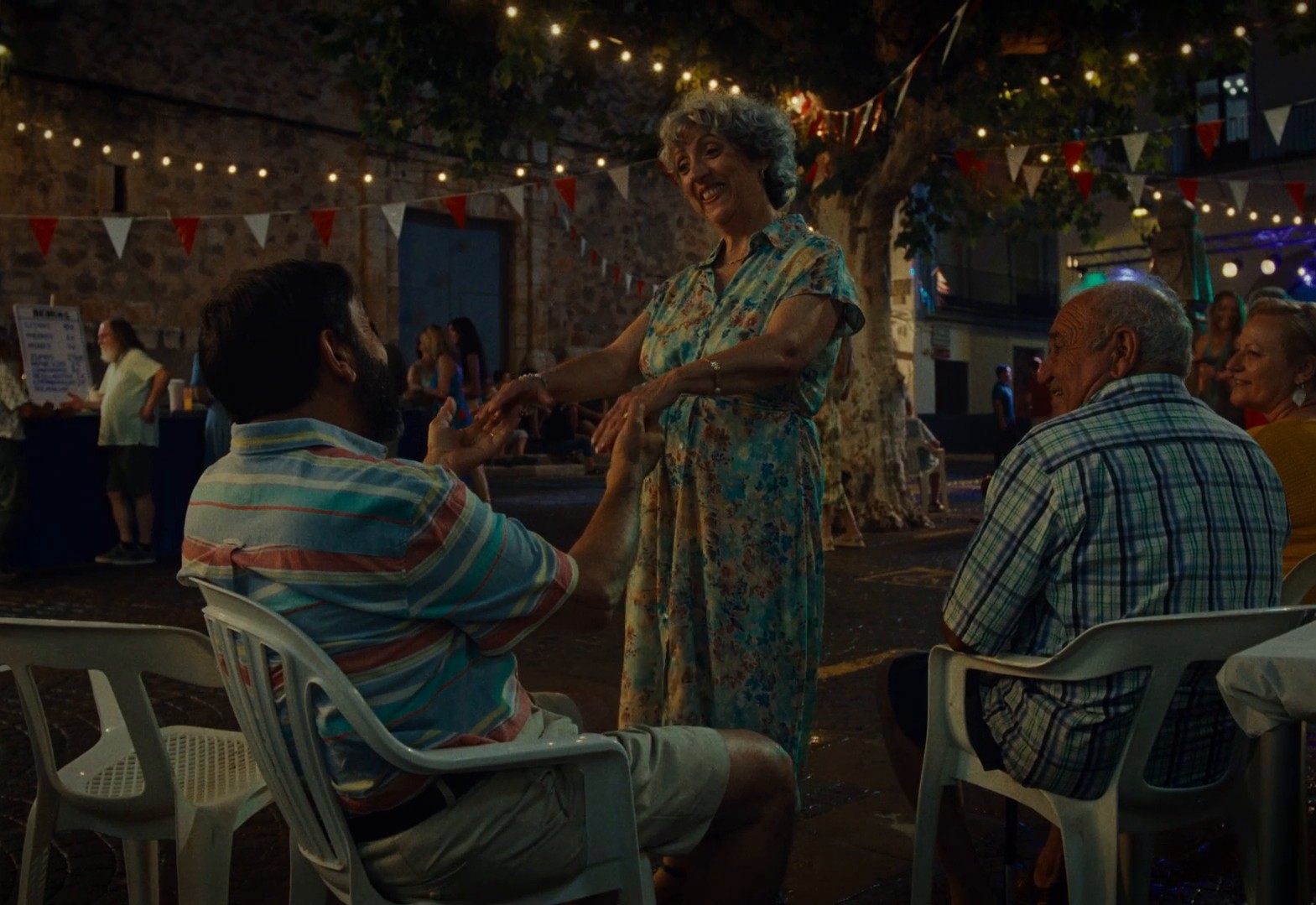 Precampaña Lotería de Navidad 2024 - Plaza (2024) —  shot,  lighting