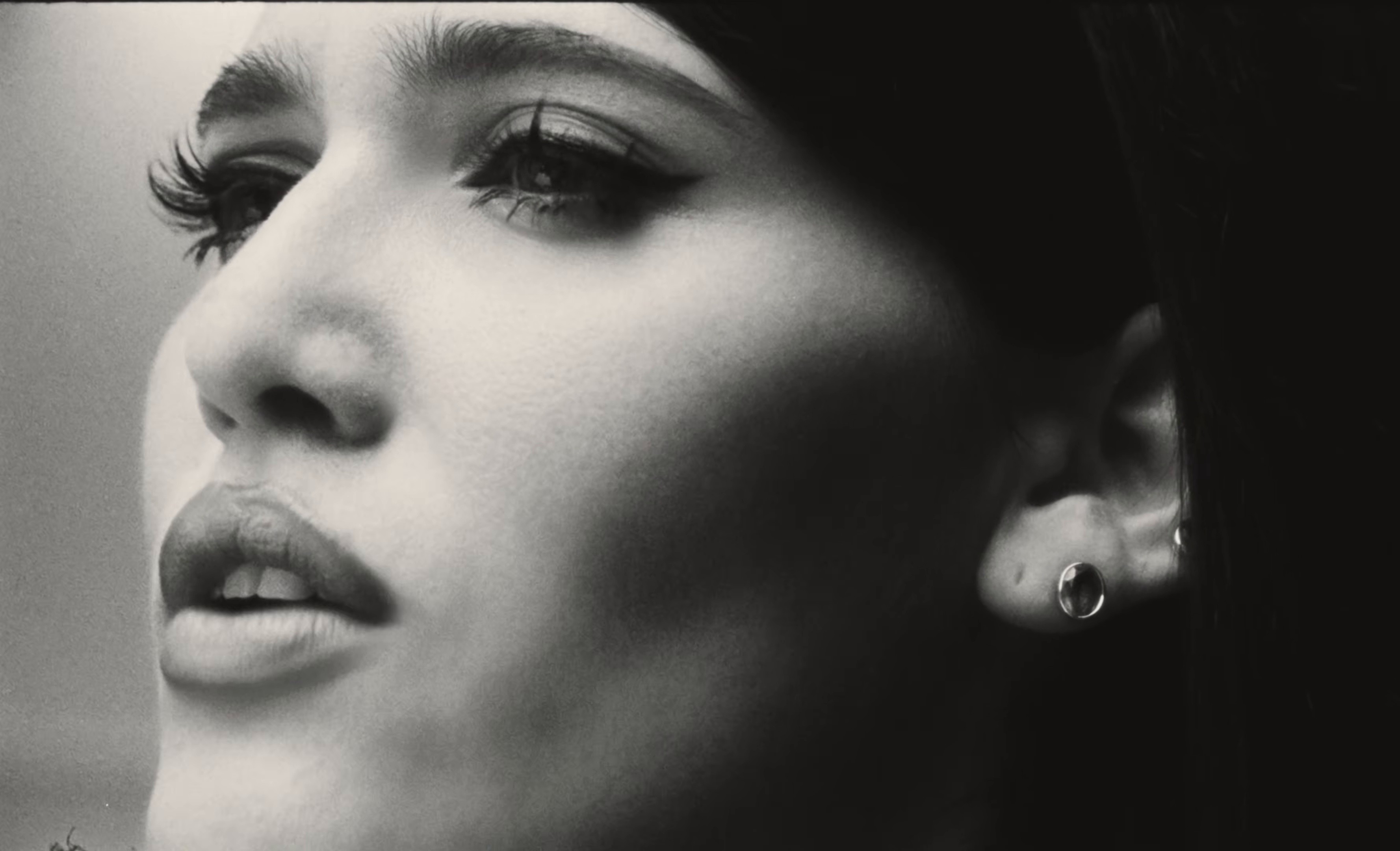 Die On This Hill (2026) —  shot,  lighting