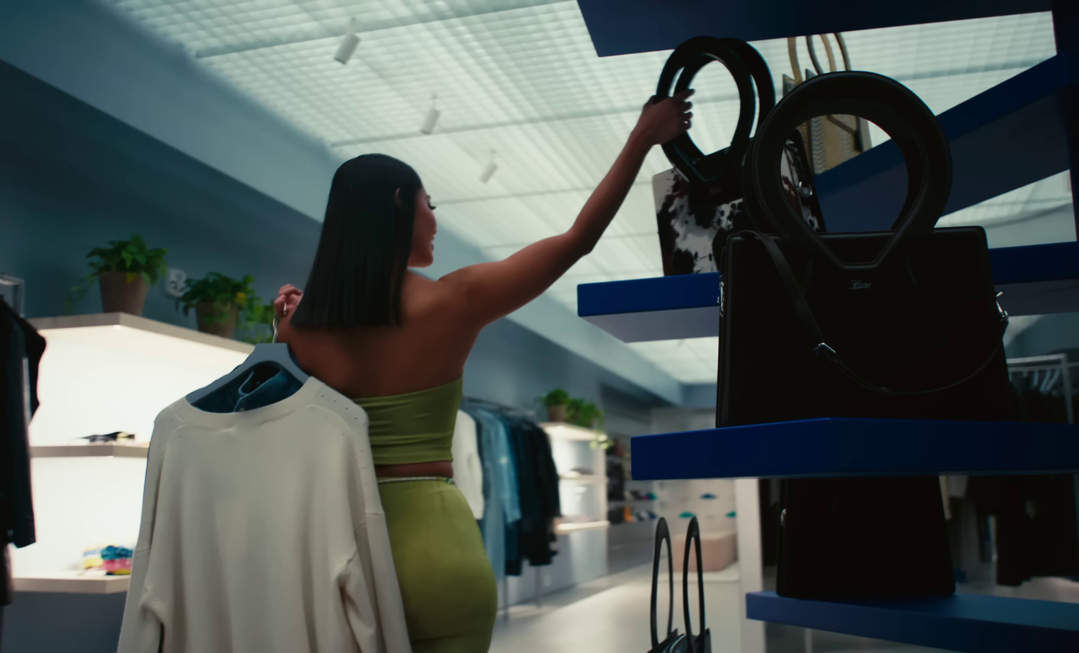  Yves (2023) —  shot,  lighting