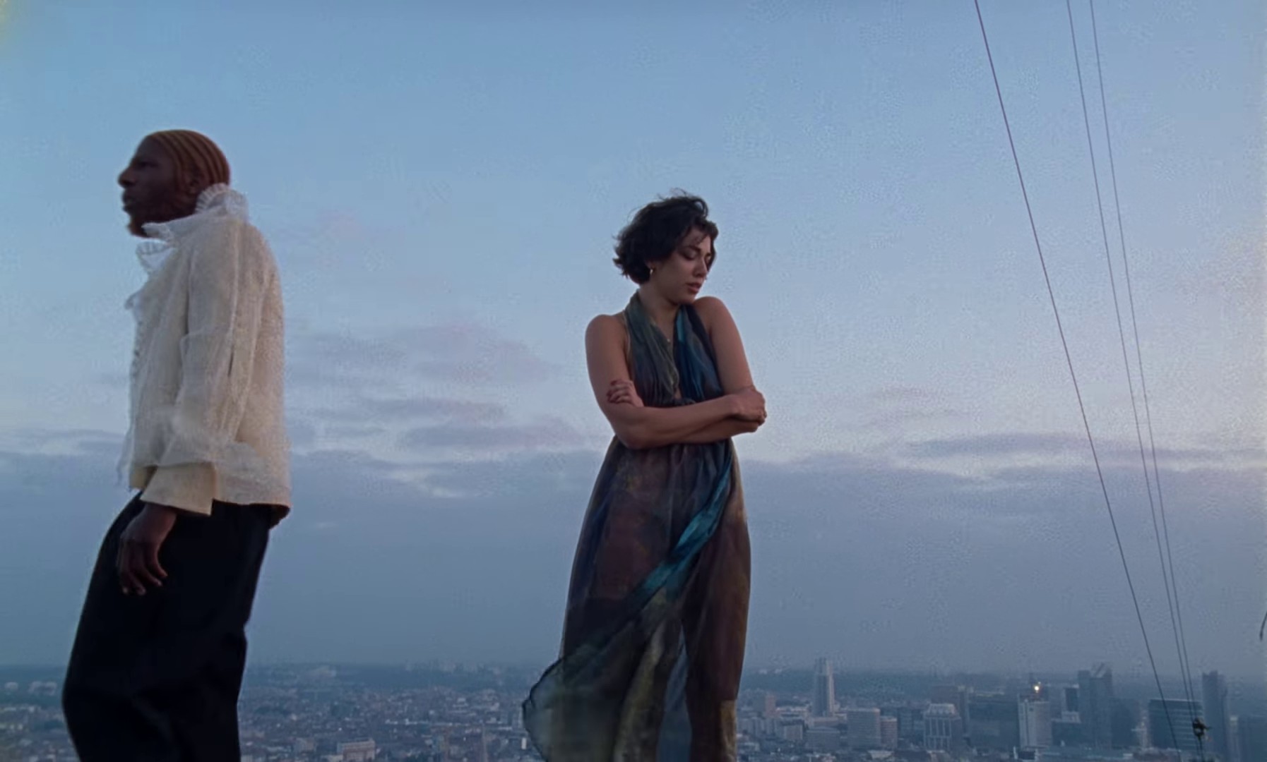 C'est pas le moment (2021) —  shot,  lighting