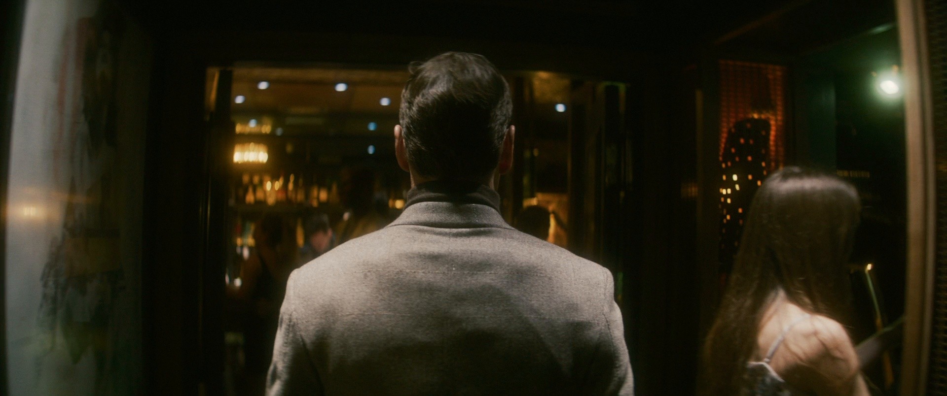 Black Bag (2025) —  shot,  lighting