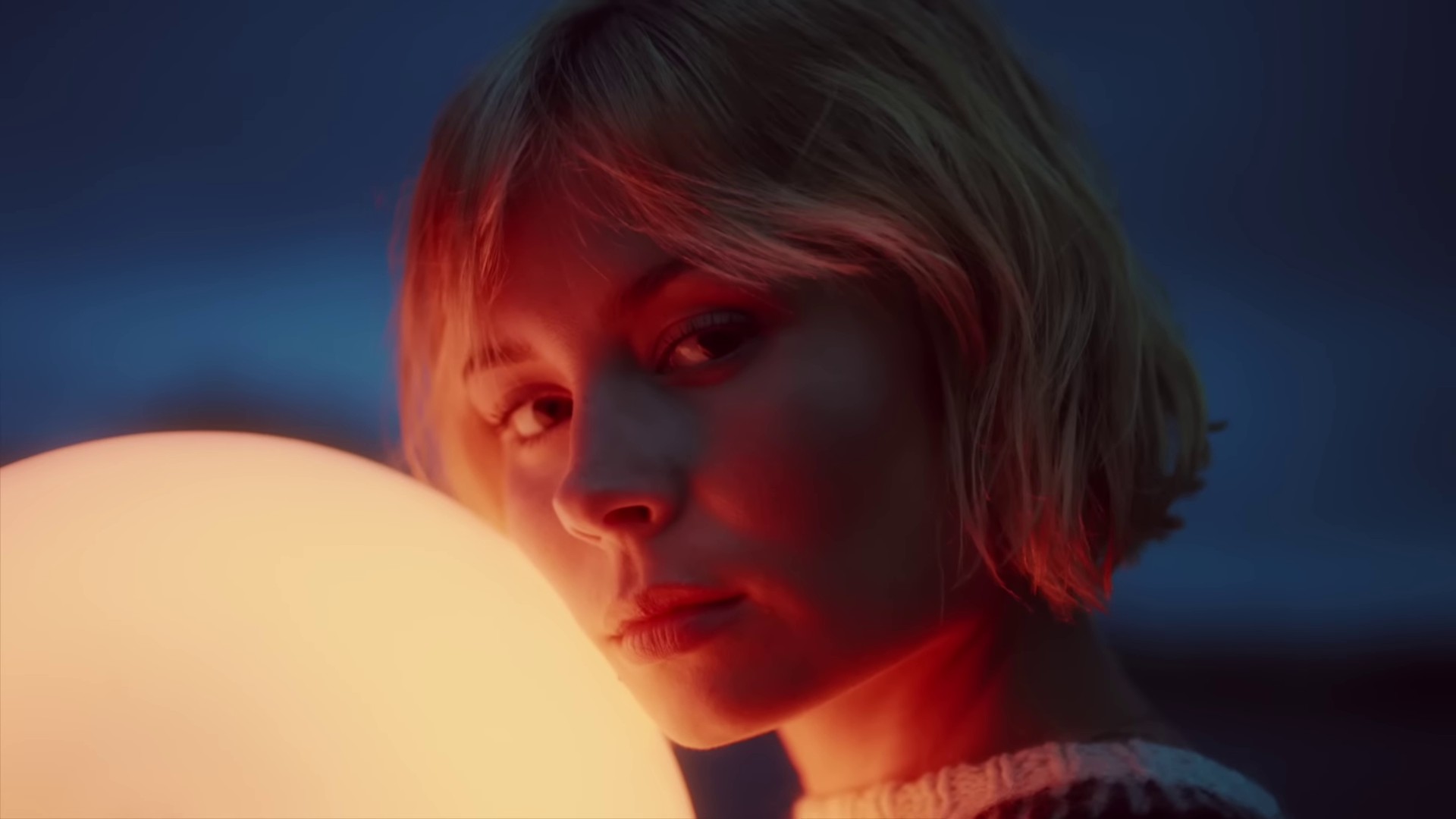 I Should Be A Bird  (2022) —  shot,  lighting