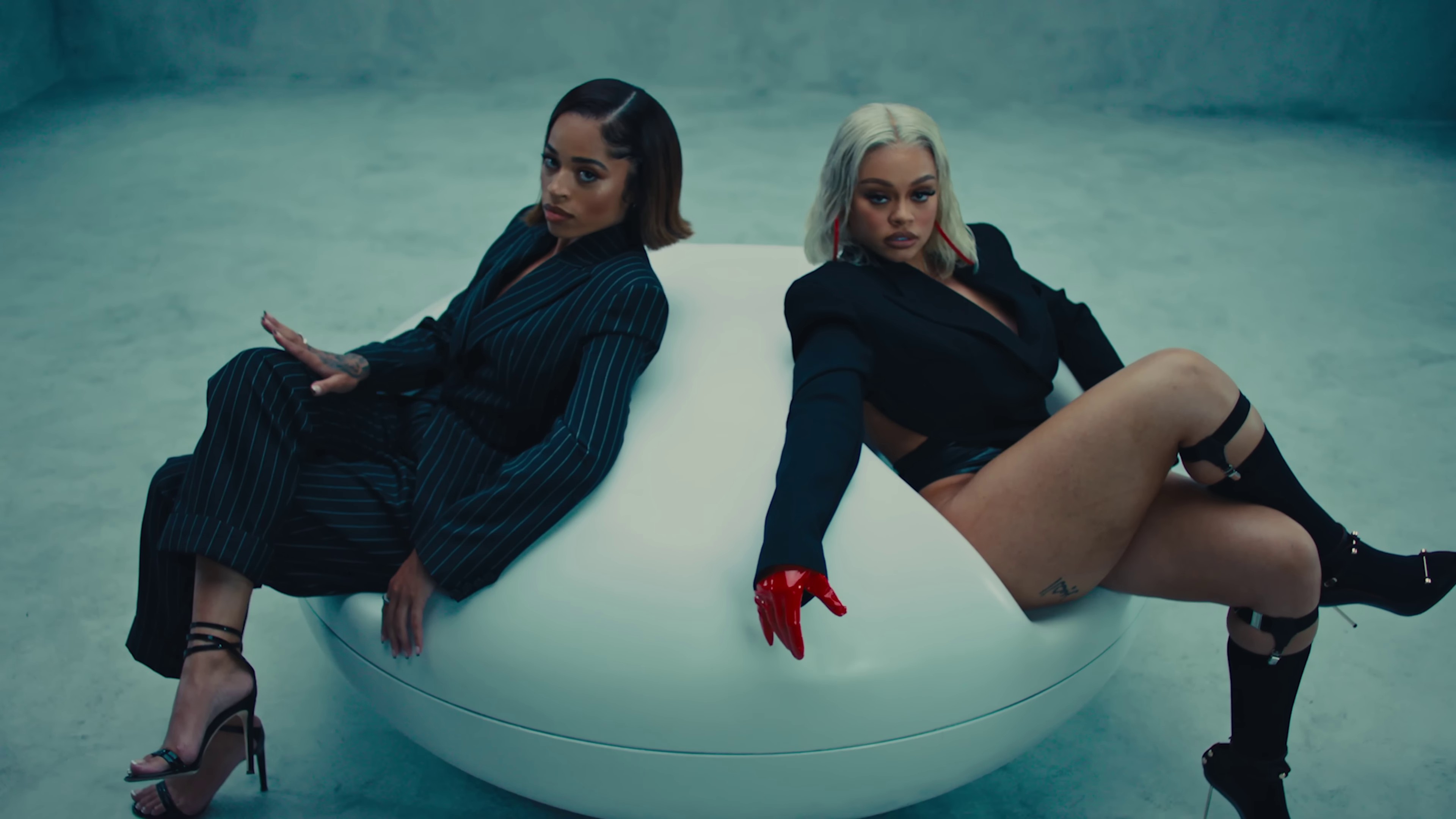 It's Givin (2022) —  shot,  lighting