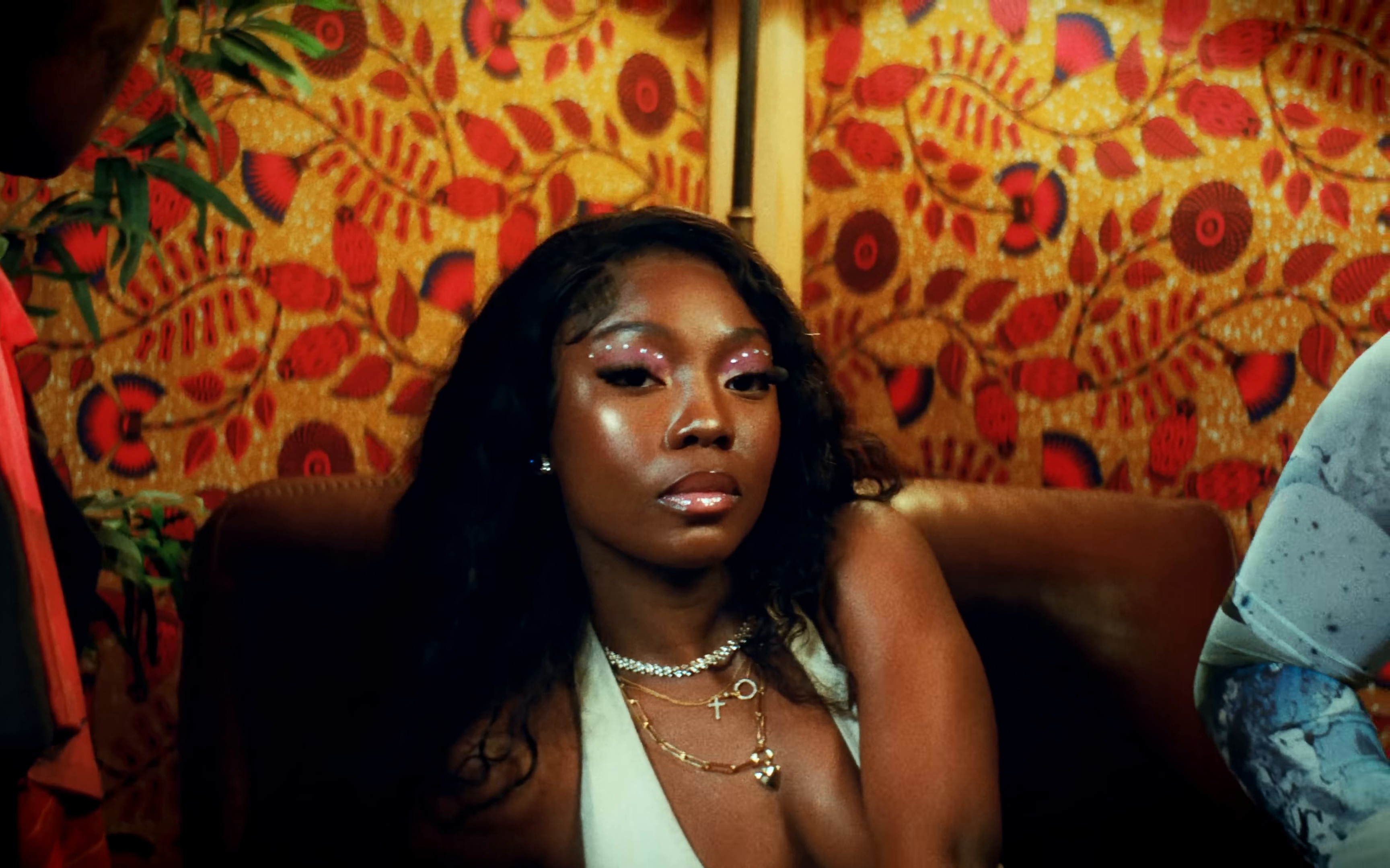 Aime comme ça (la cité) (2025) —  shot,  lighting