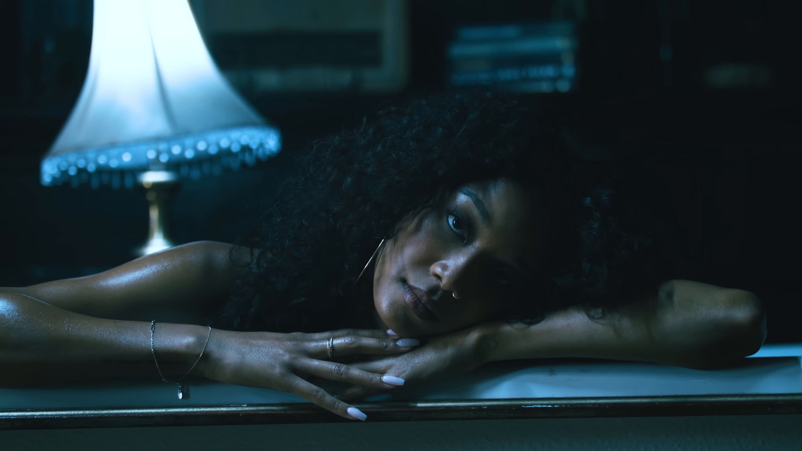 Solo (2024) —  shot,  lighting