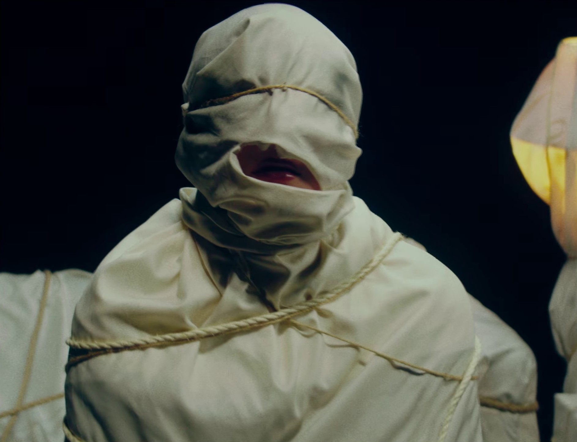 AMOR PURO (2023) —  shot,  lighting