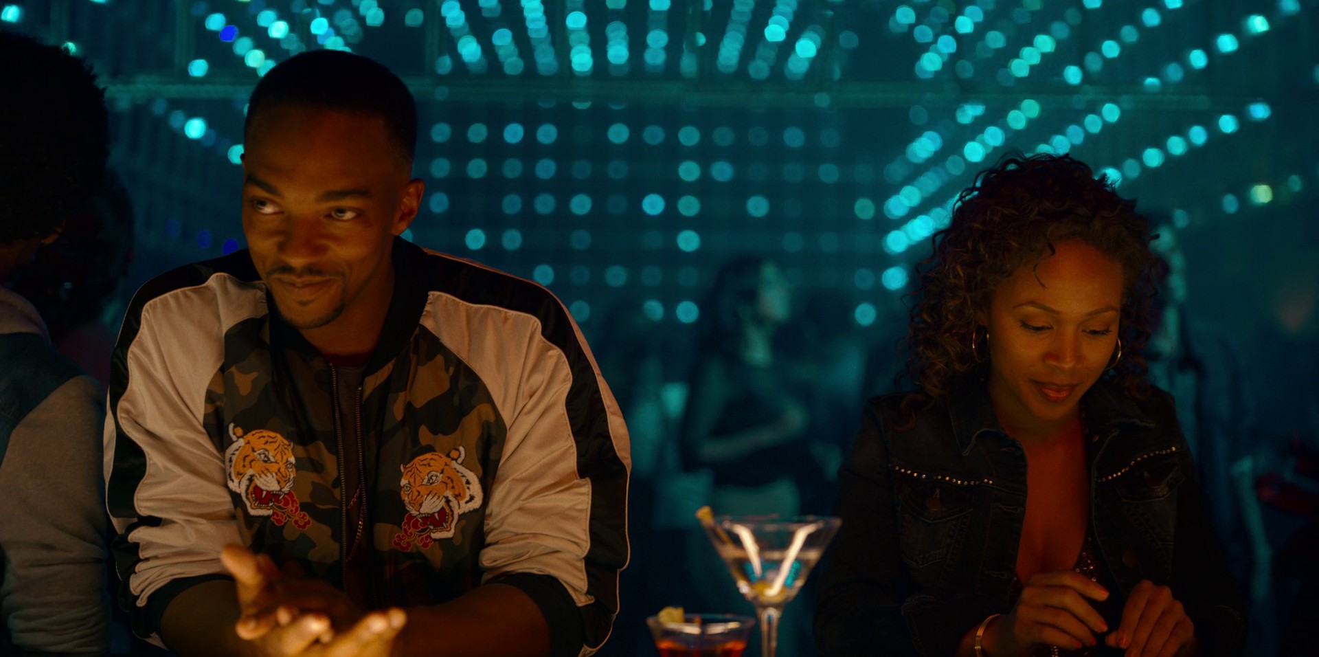 Striking Vipers (2019) —  shot,  lighting