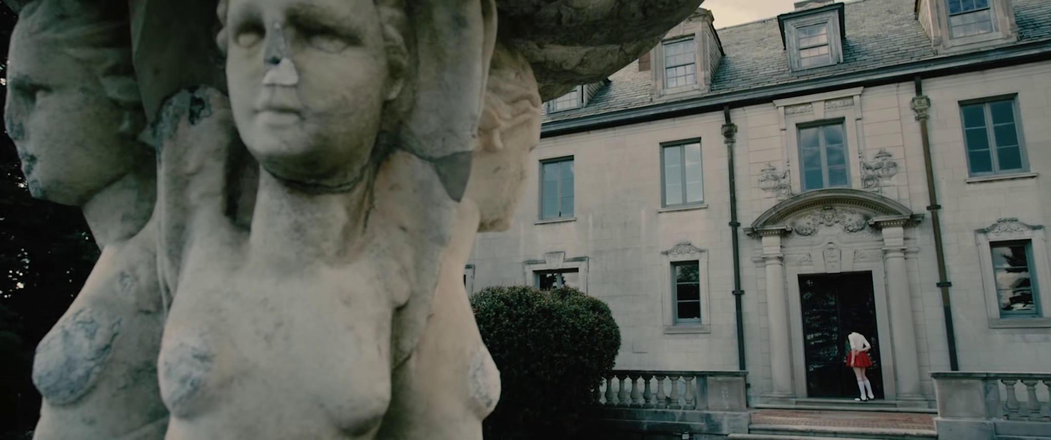  Predator's Ball (2020) —  shot,  lighting