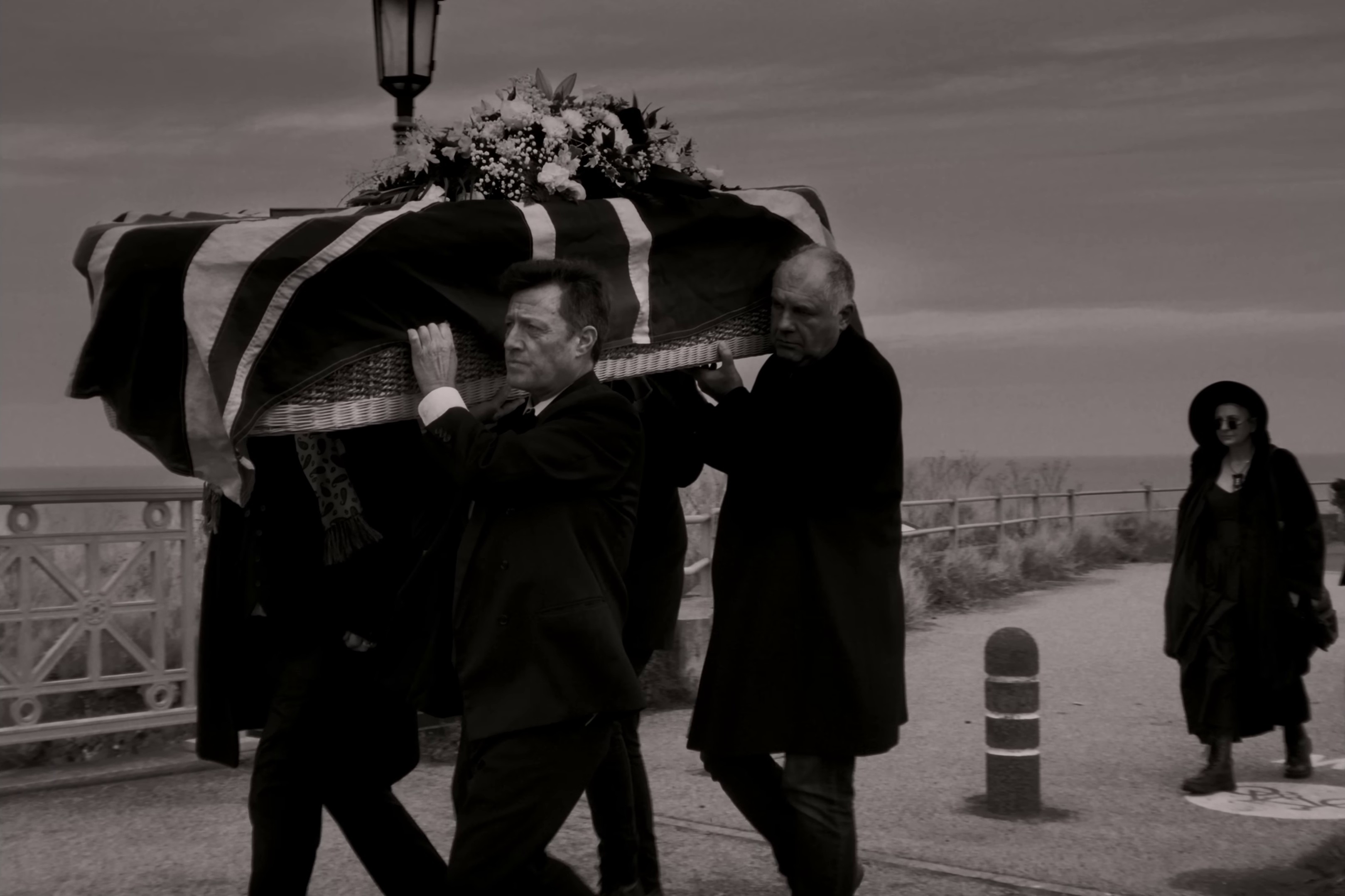 Shiver (2024) —  shot,  lighting