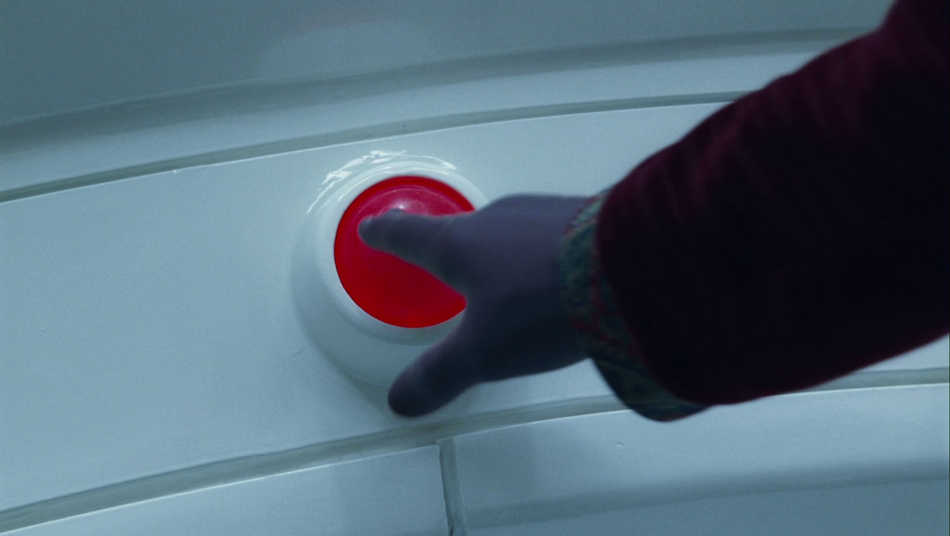 Charlie and the Chocolate Factory (2005) —  shot,  lighting