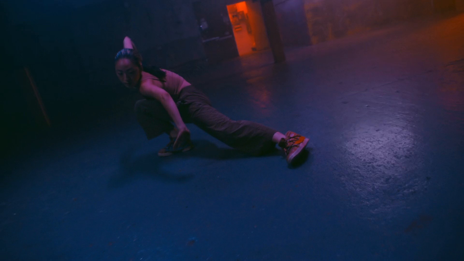 BITIS HUNTER - STREET X VIET MAX (2021) —  shot,  lighting