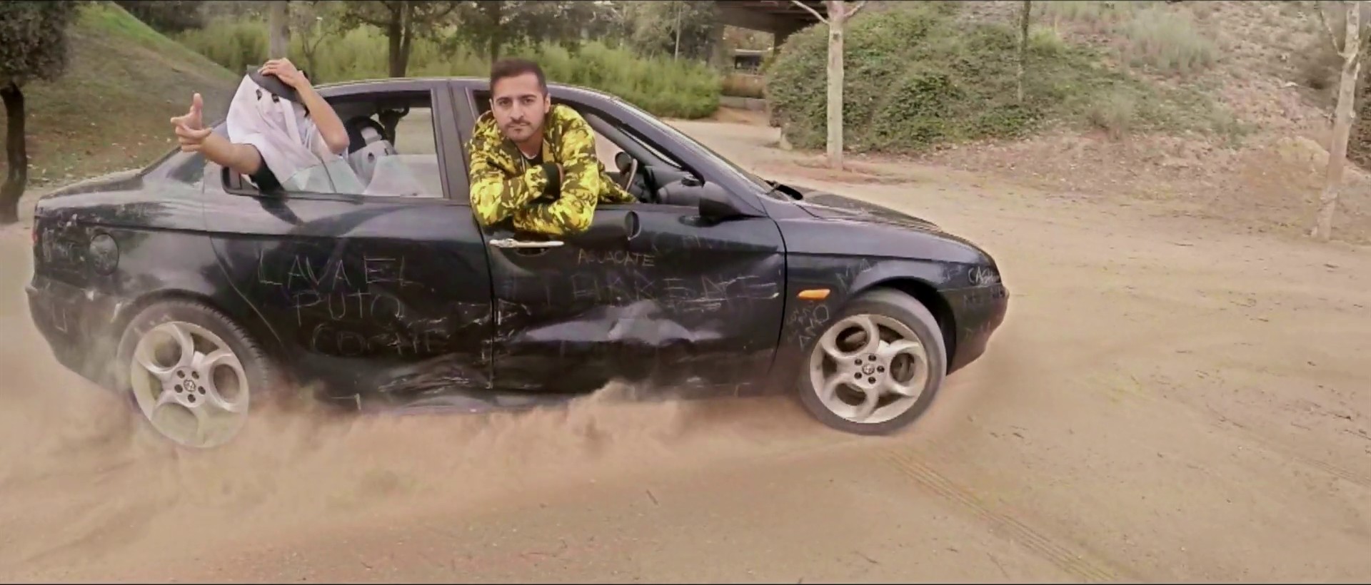 Comix (2016) —  shot,  lighting