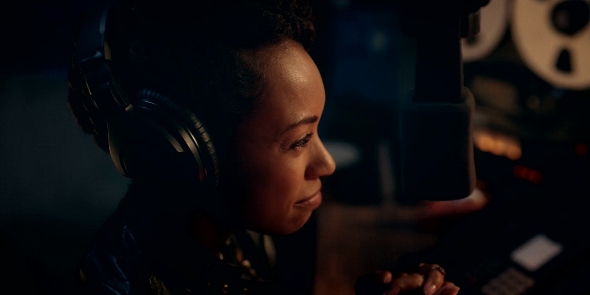 Chapter I (2017) —  shot,  lighting