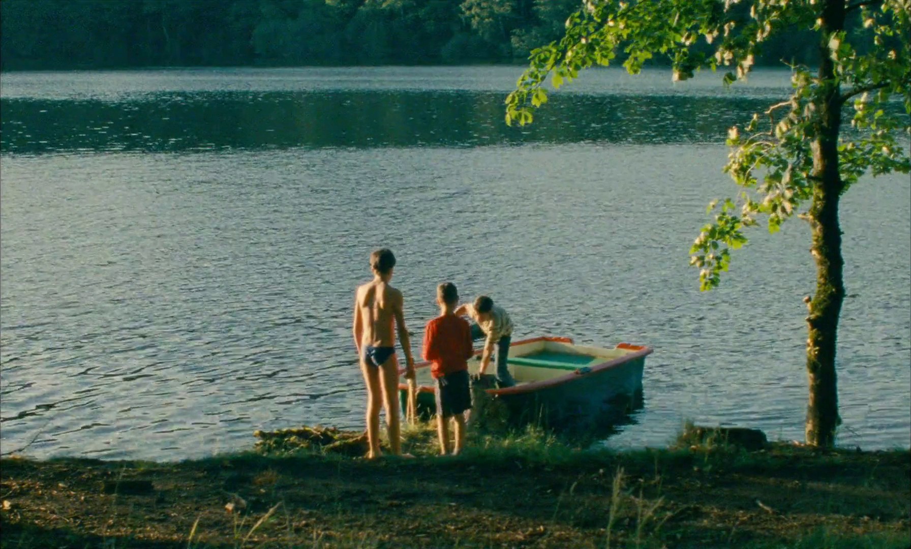 Astrakan (2023) —  shot,  lighting