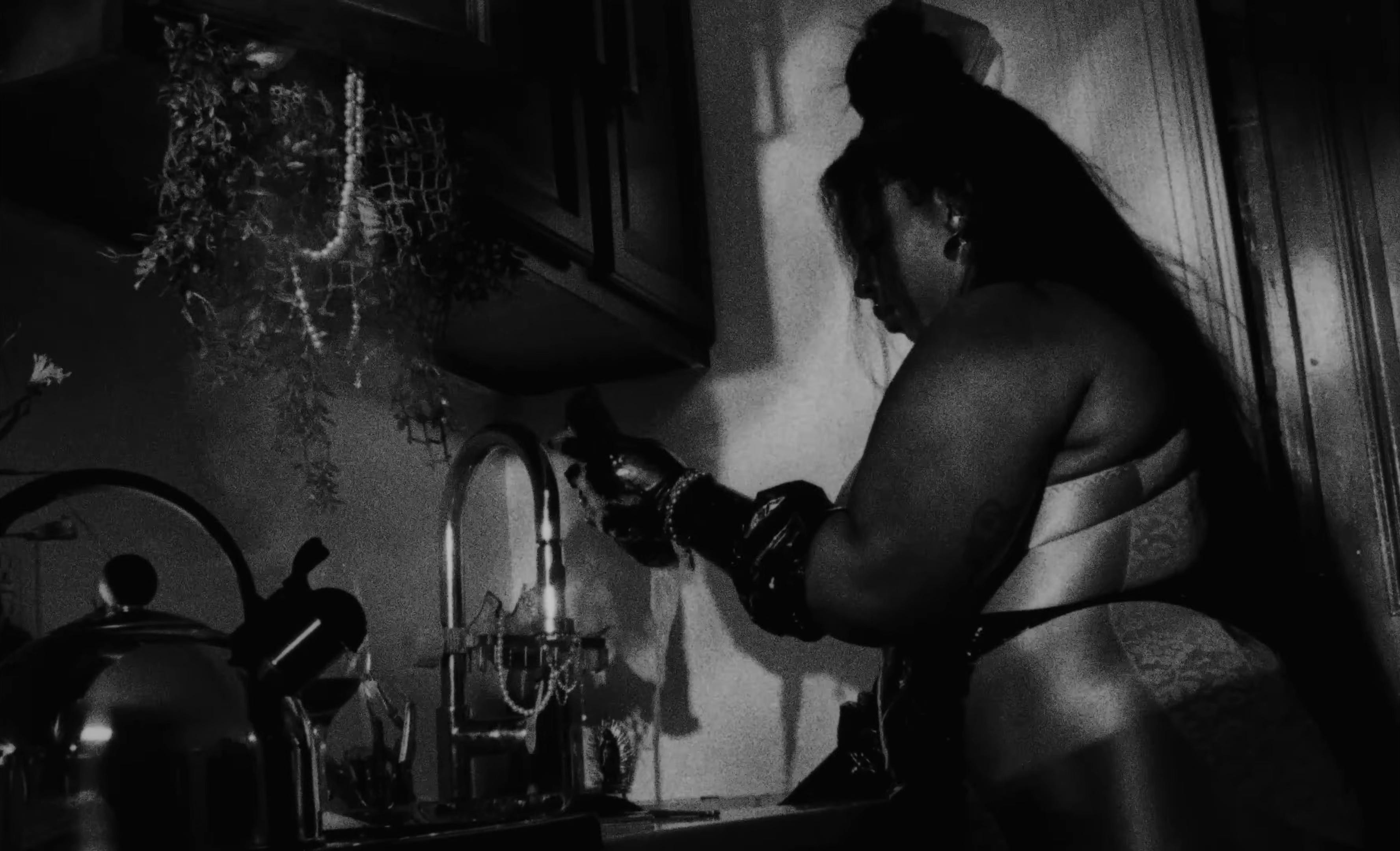 stupid prizes (2025) —  shot,  lighting