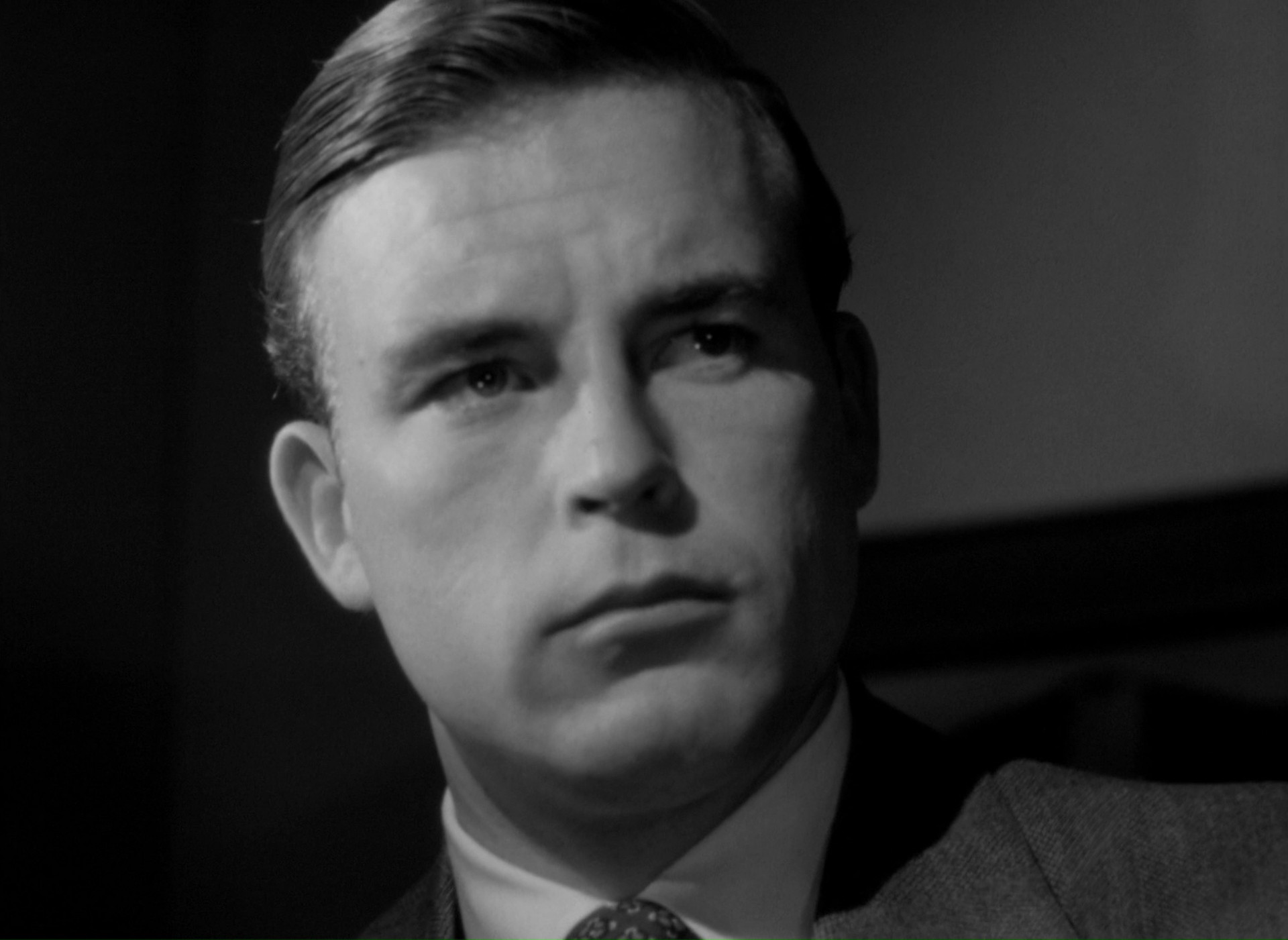 He Walked by Night (1948) —  shot,  lighting