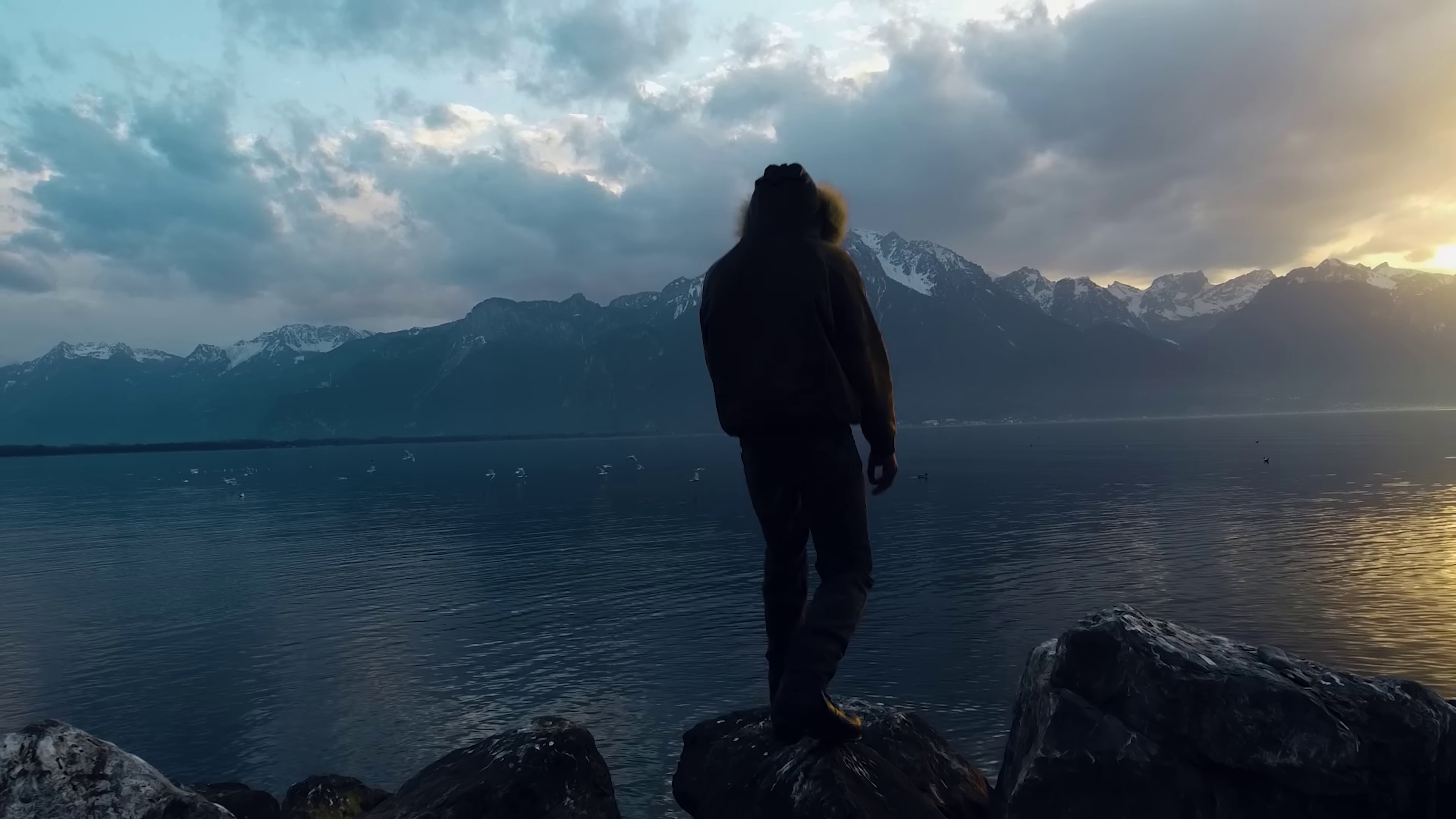 Univers (2023) —  shot,  lighting