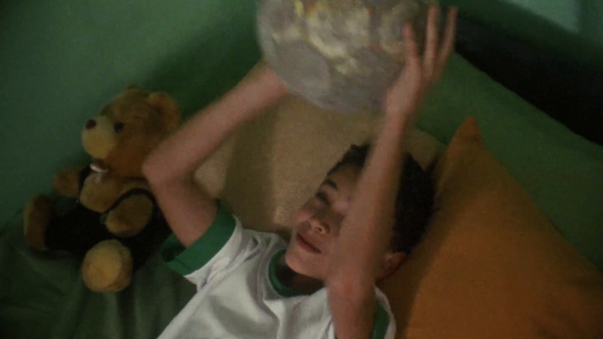 Omo - My Algeria (DC) (2024) —  shot,  lighting