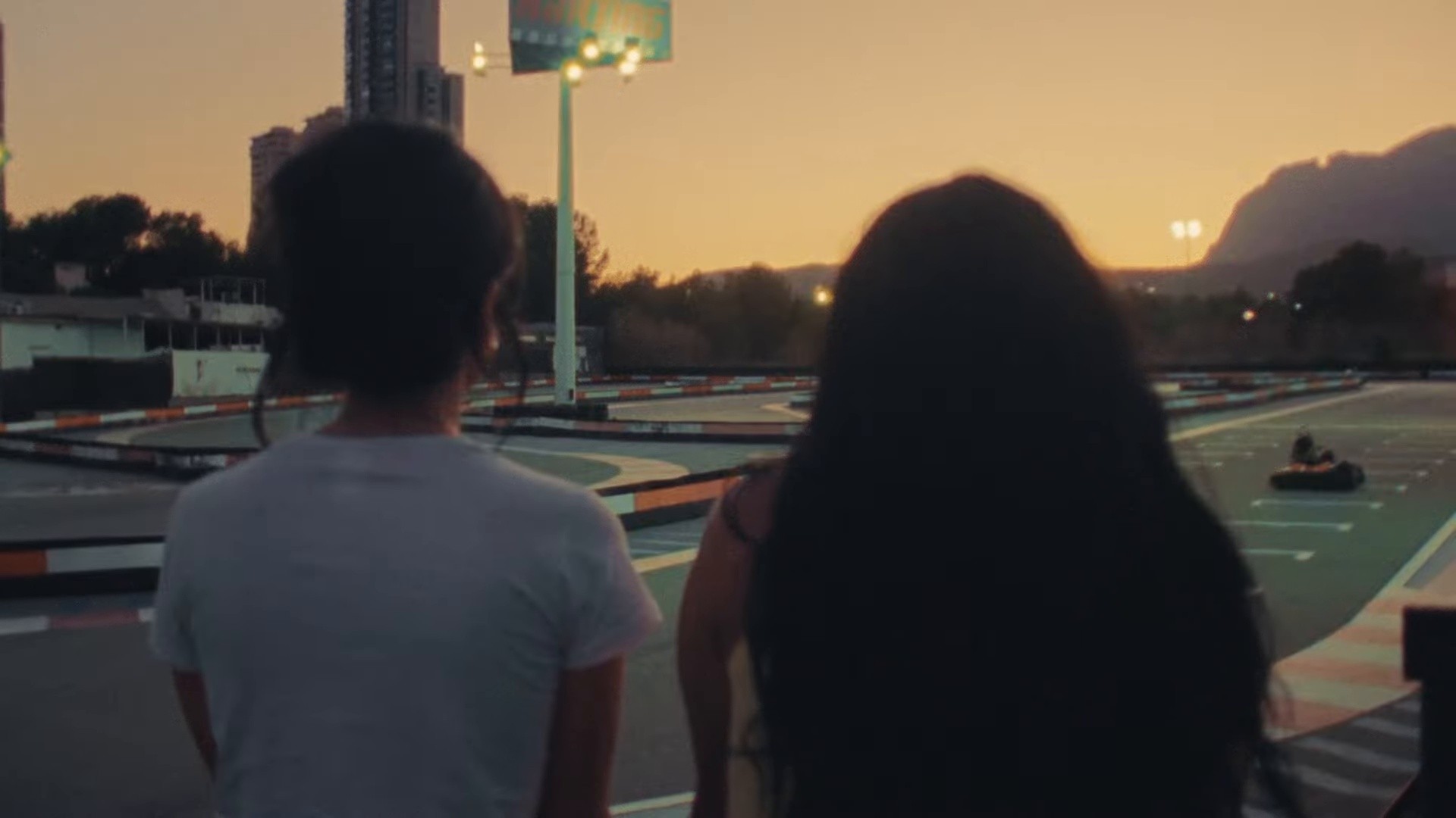 Quereles (2024) —  shot,  lighting