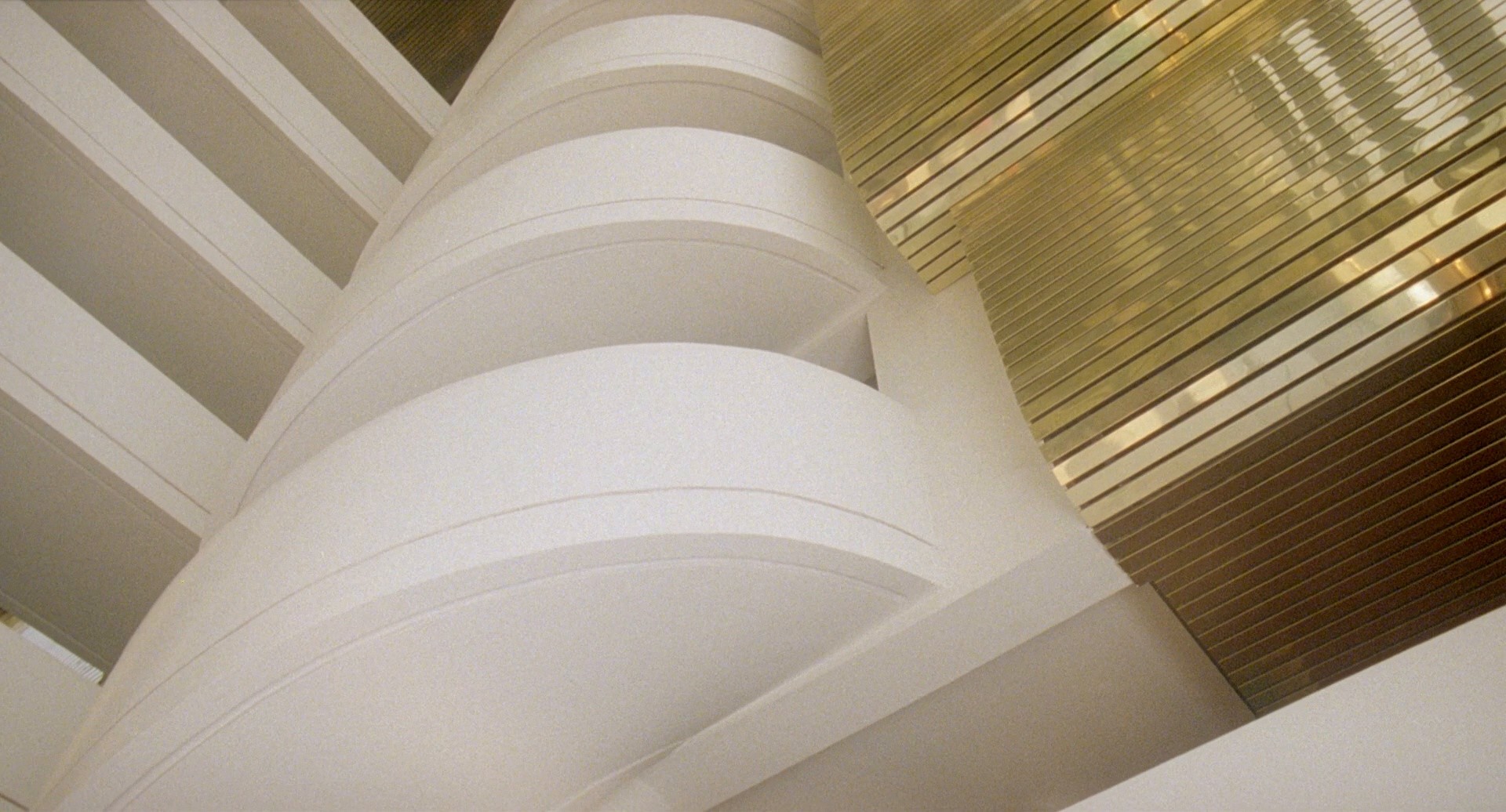 Dislocation (1986) —  shot,  lighting