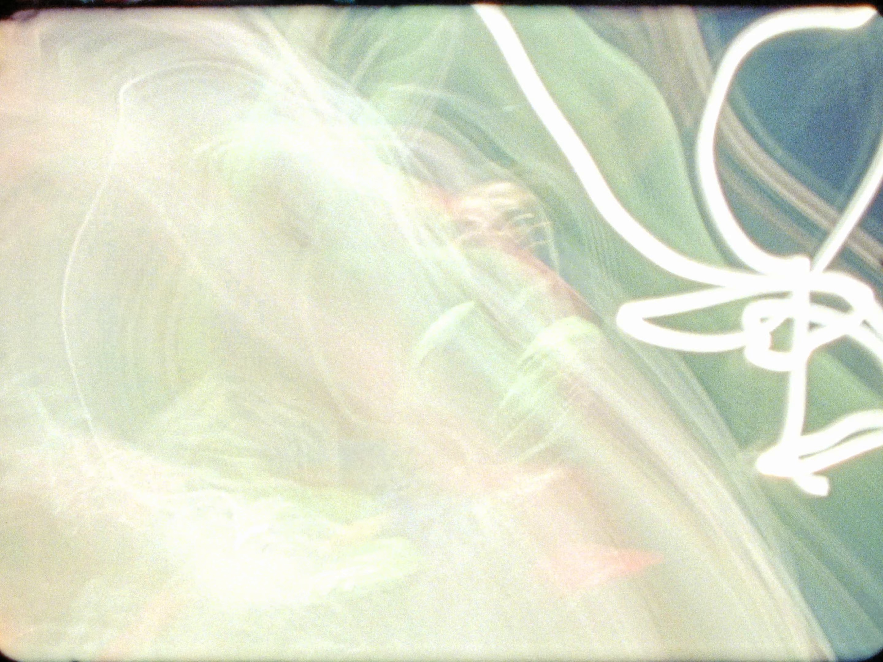 8ème étage (2023) —  shot,  lighting