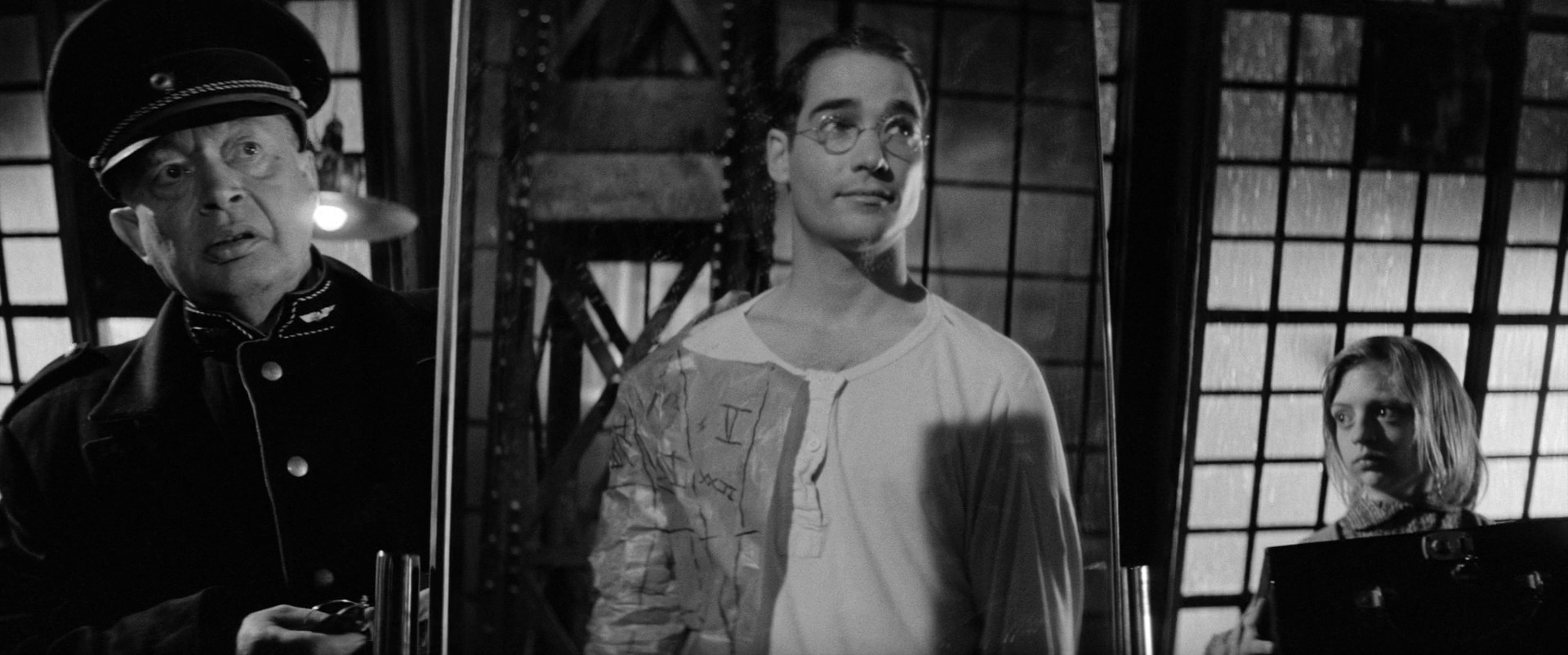  Europa (1991) —  shot,  lighting