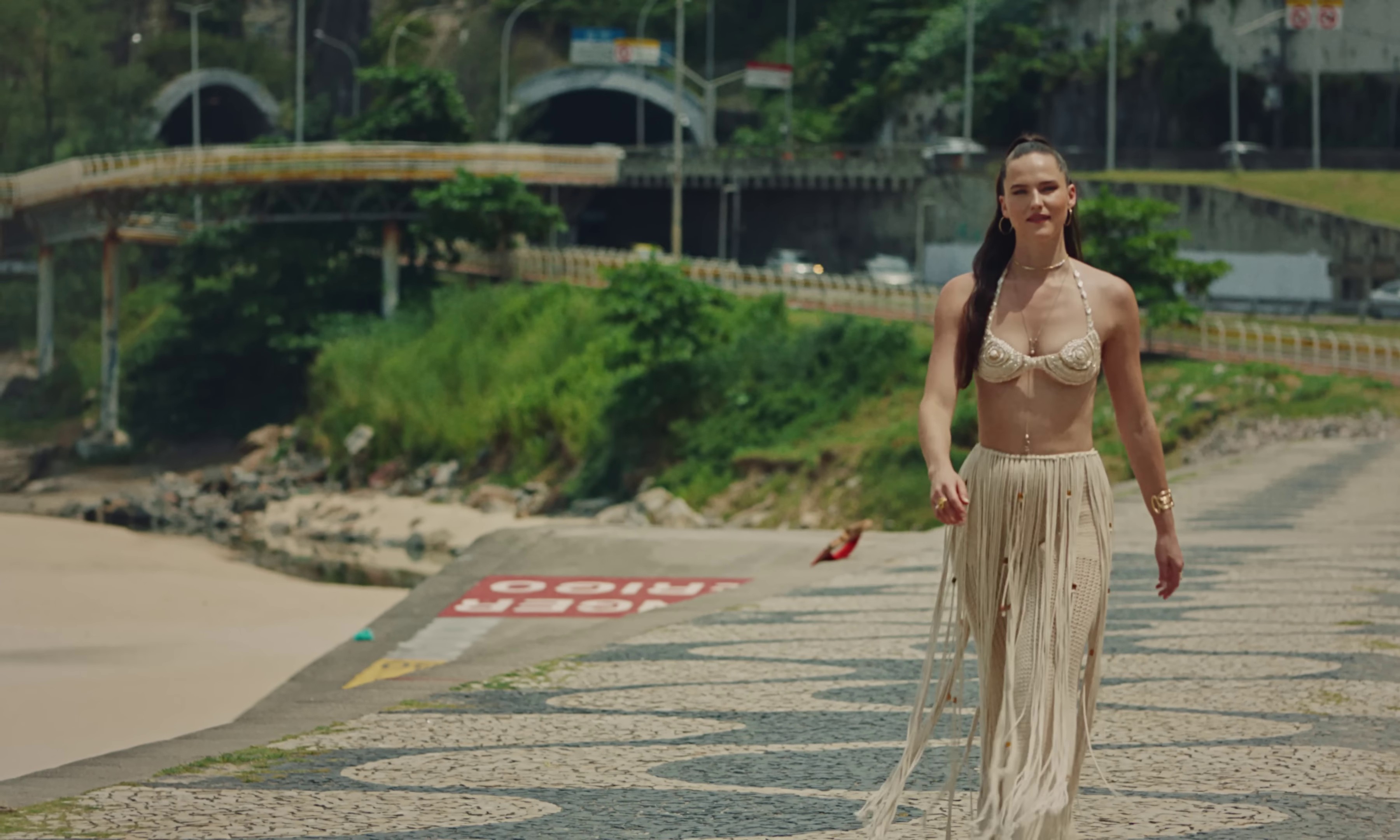 Jacaré  (2023) —  shot,  lighting