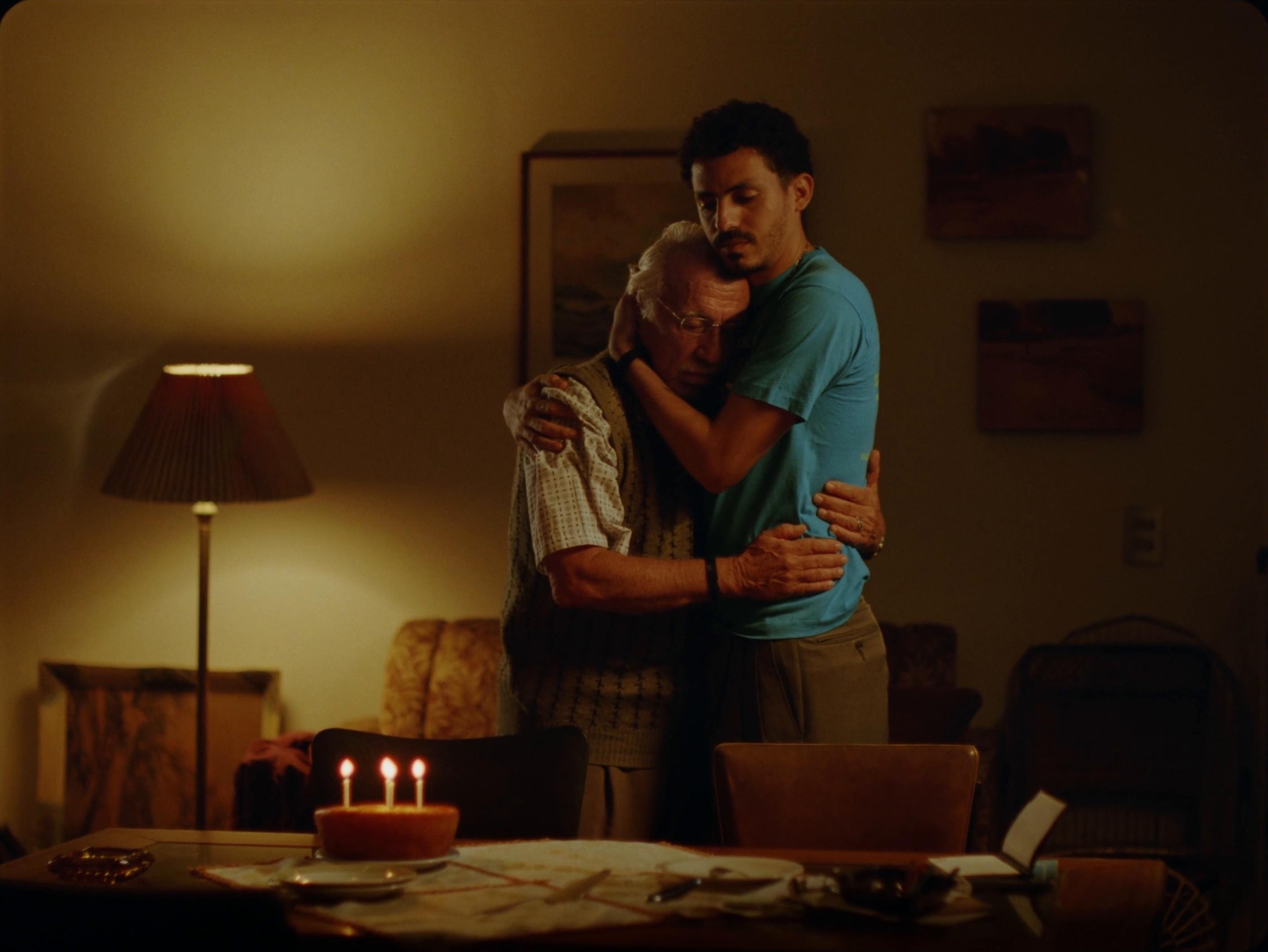 Beleza. Mas agora a gente faz o que com isso? (2025) —  shot,  lighting