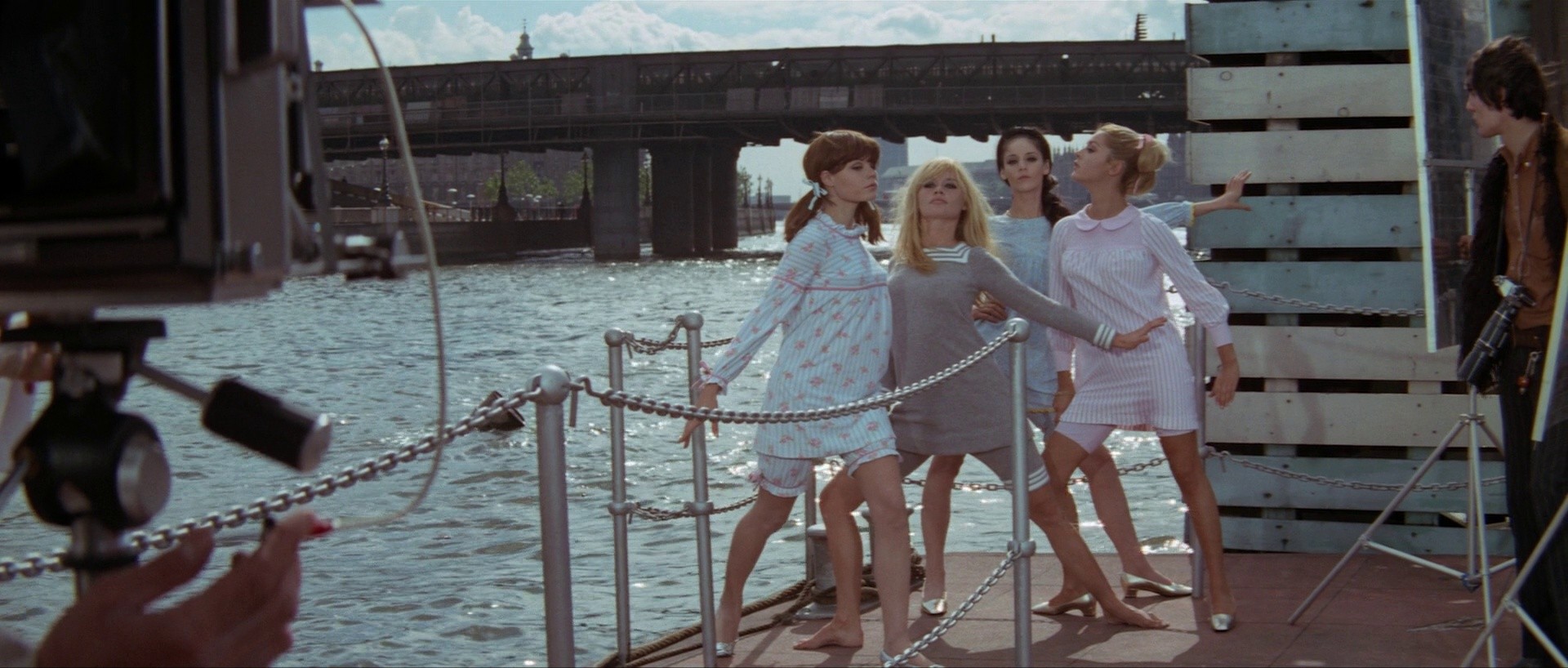 Two Weeks in September (1967) —  shot,  lighting