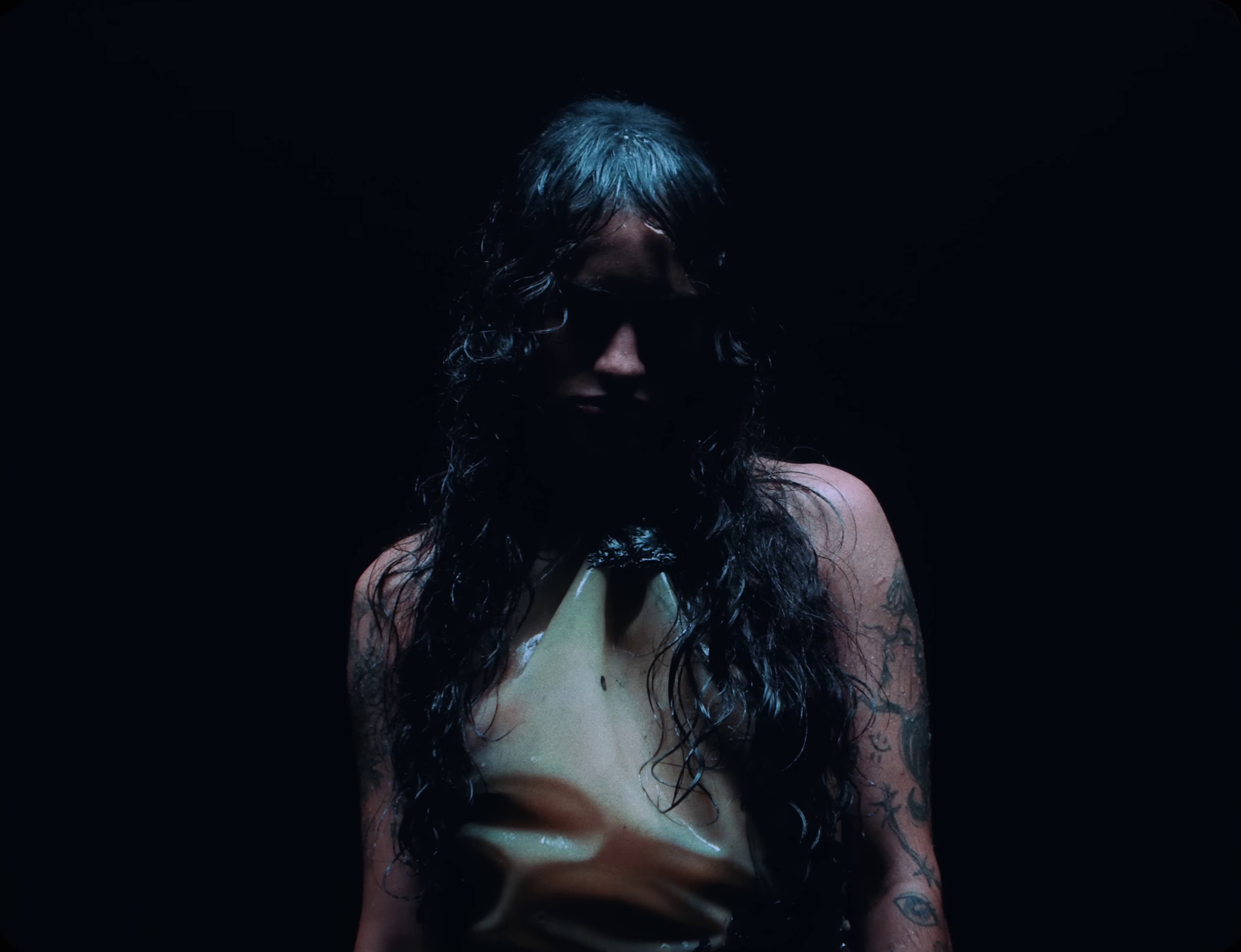 Minha Religião  (2023) —  shot,  lighting