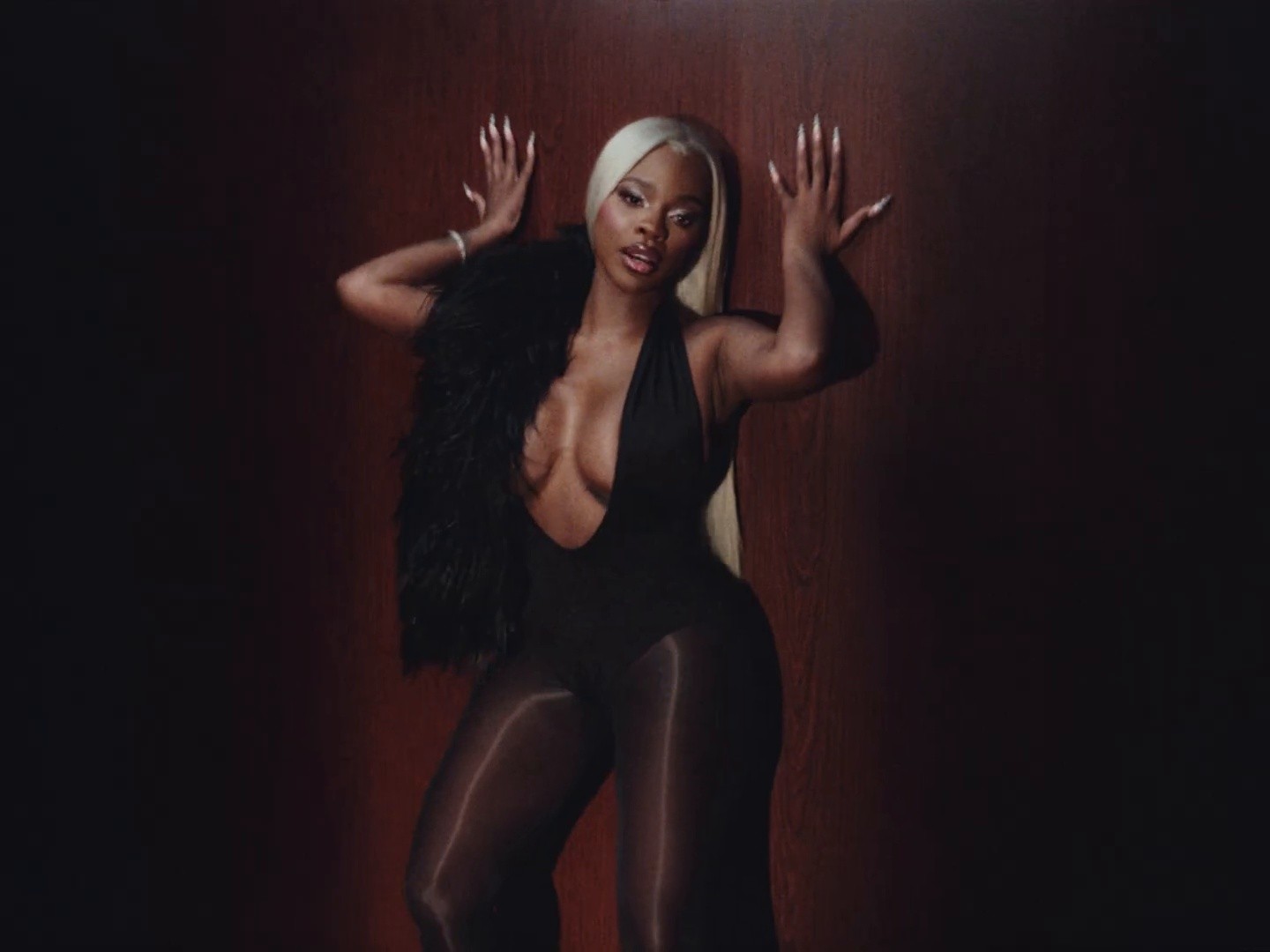 Noises + JT (2025) —  shot,  lighting