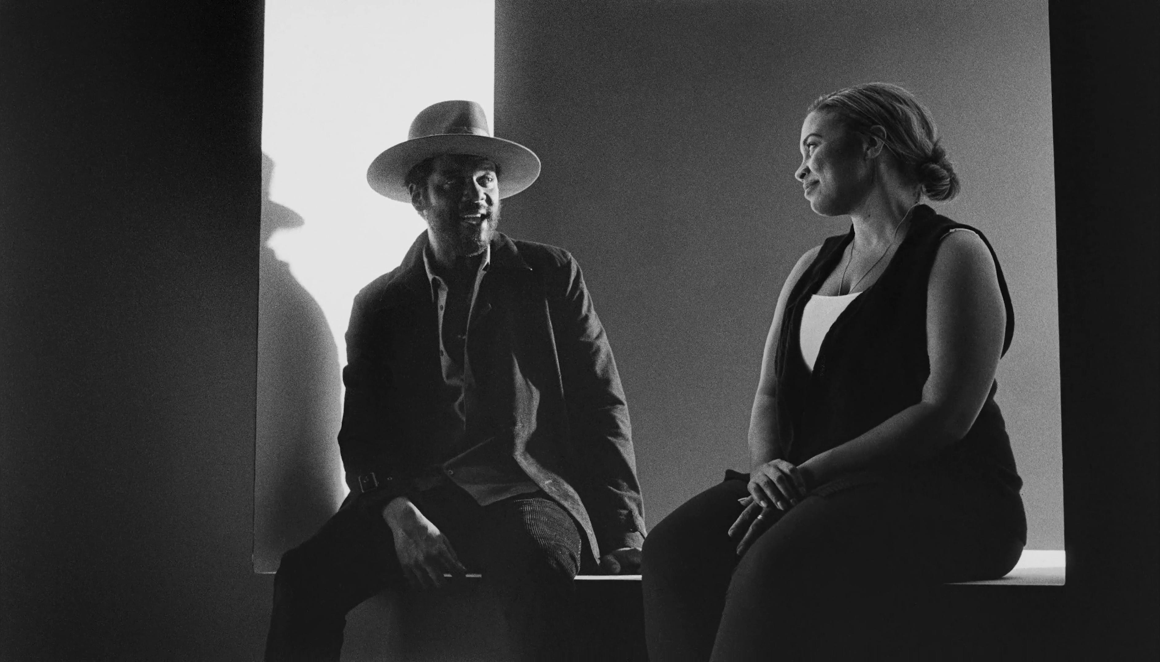 PEARL CADILLAC (2019) —  shot,  lighting