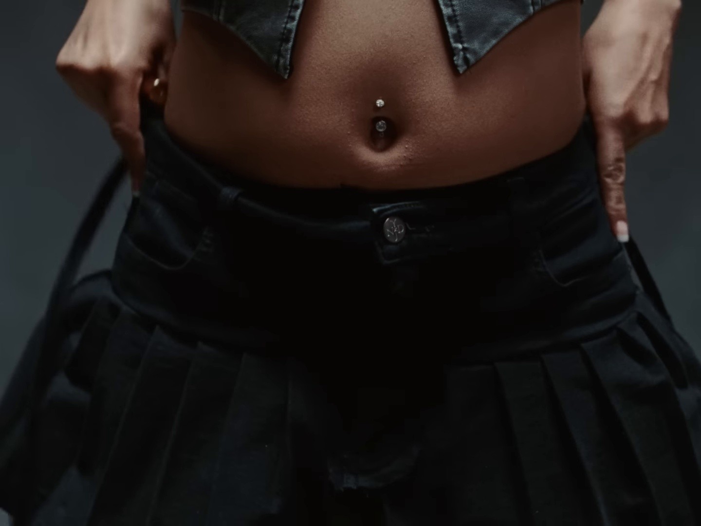 Braveface (2025) —  shot,  lighting