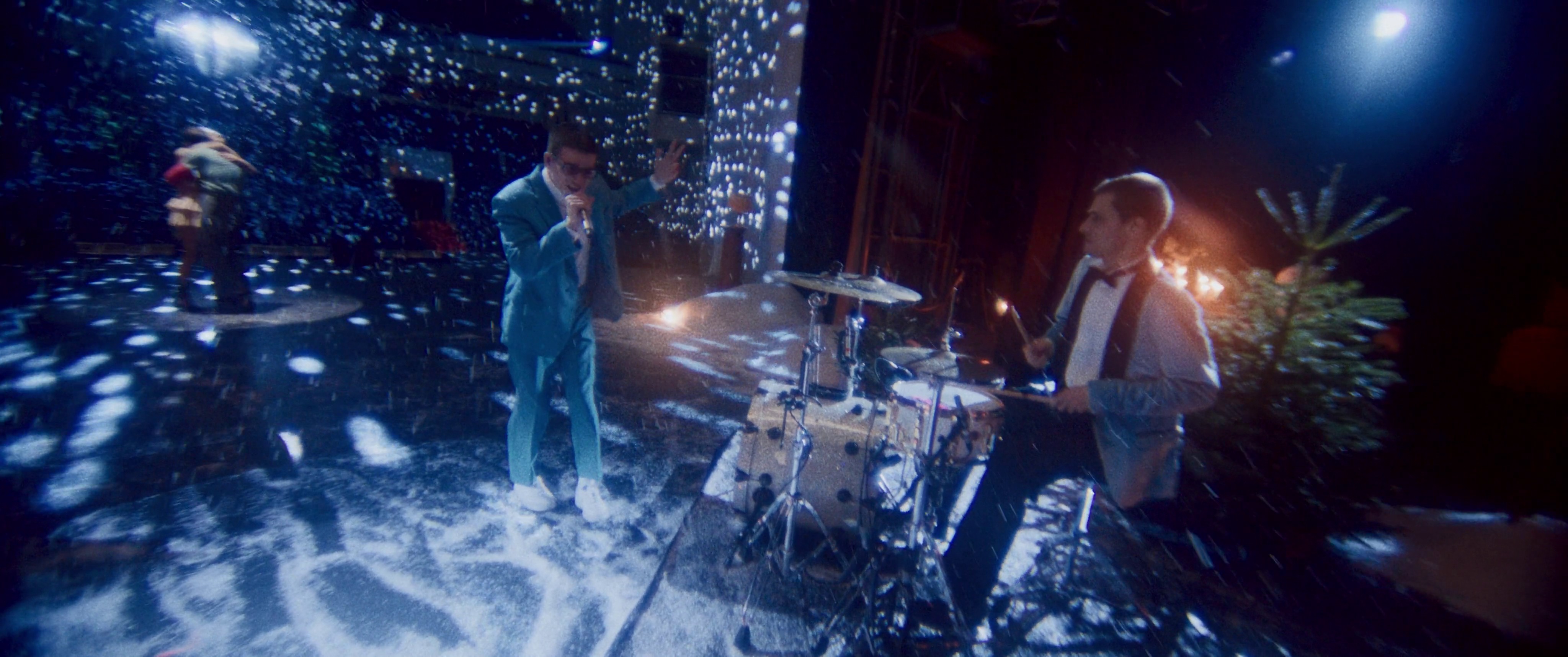 Show me your room (2021) —  shot,  lighting