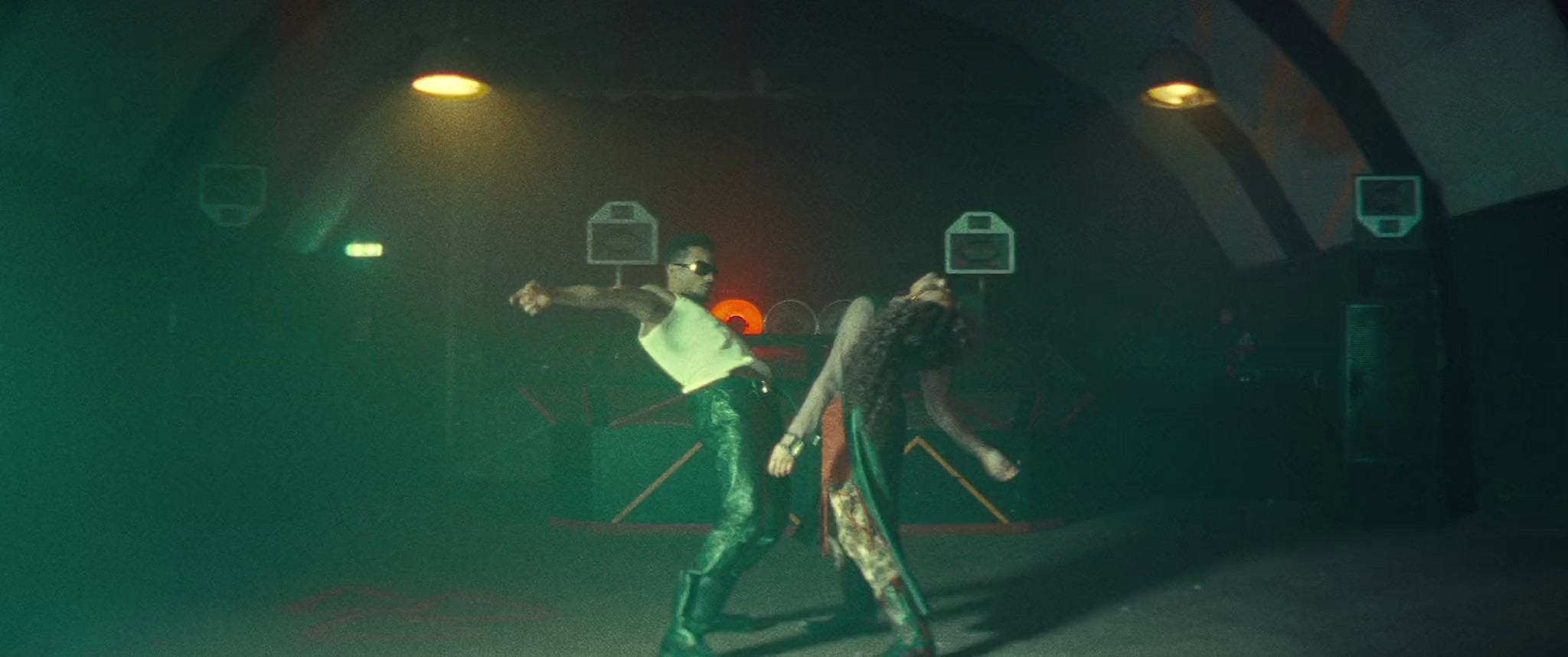 Lose control (2022) —  shot,  lighting