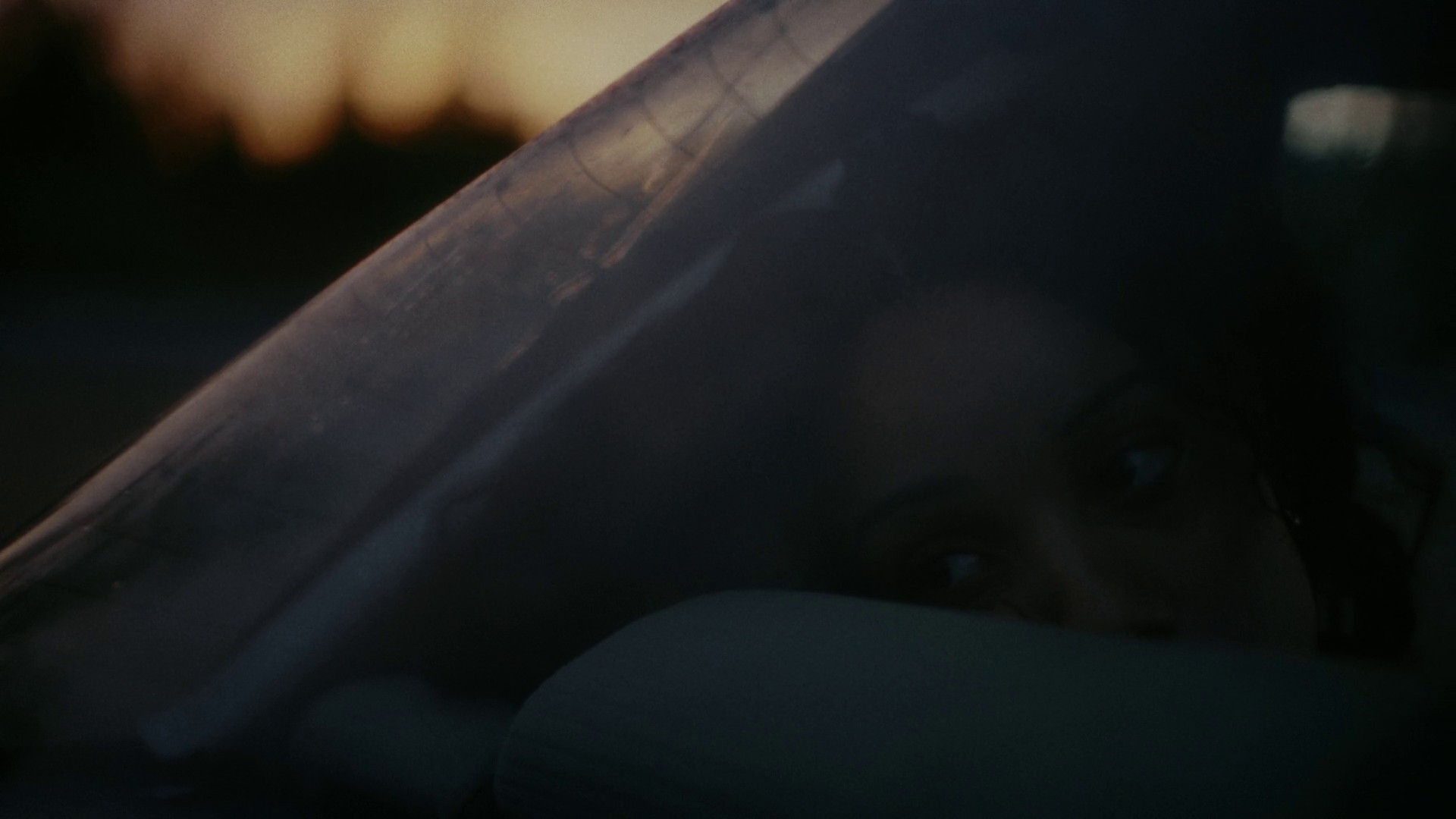 Only when you’re asleep (2021) —  shot,  lighting