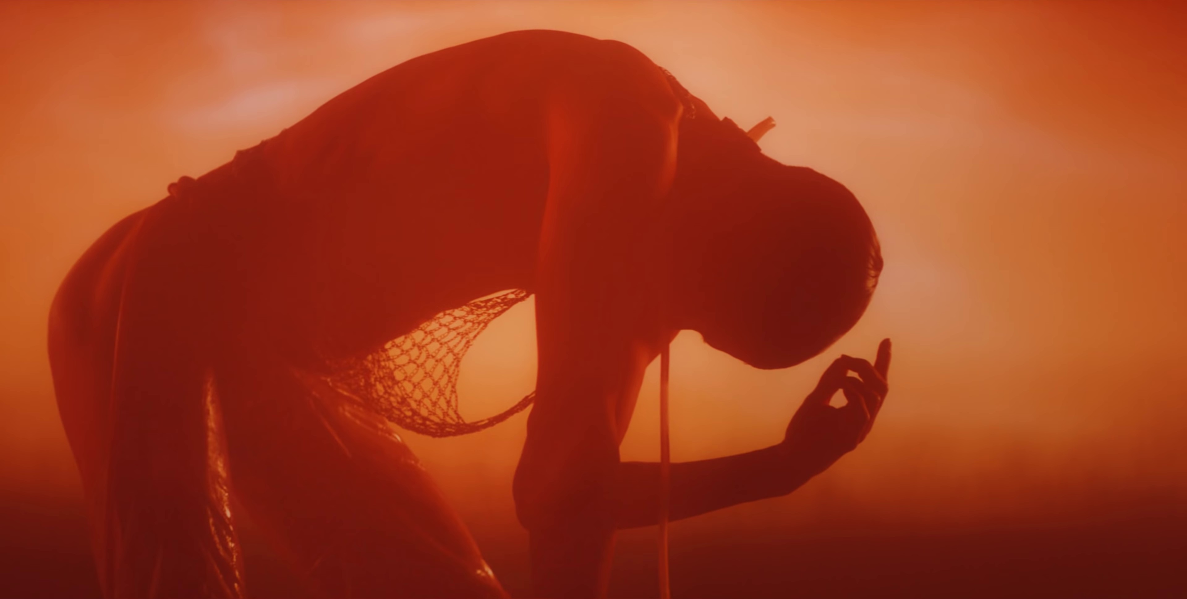 arisen my senses (2017) —  shot,  lighting