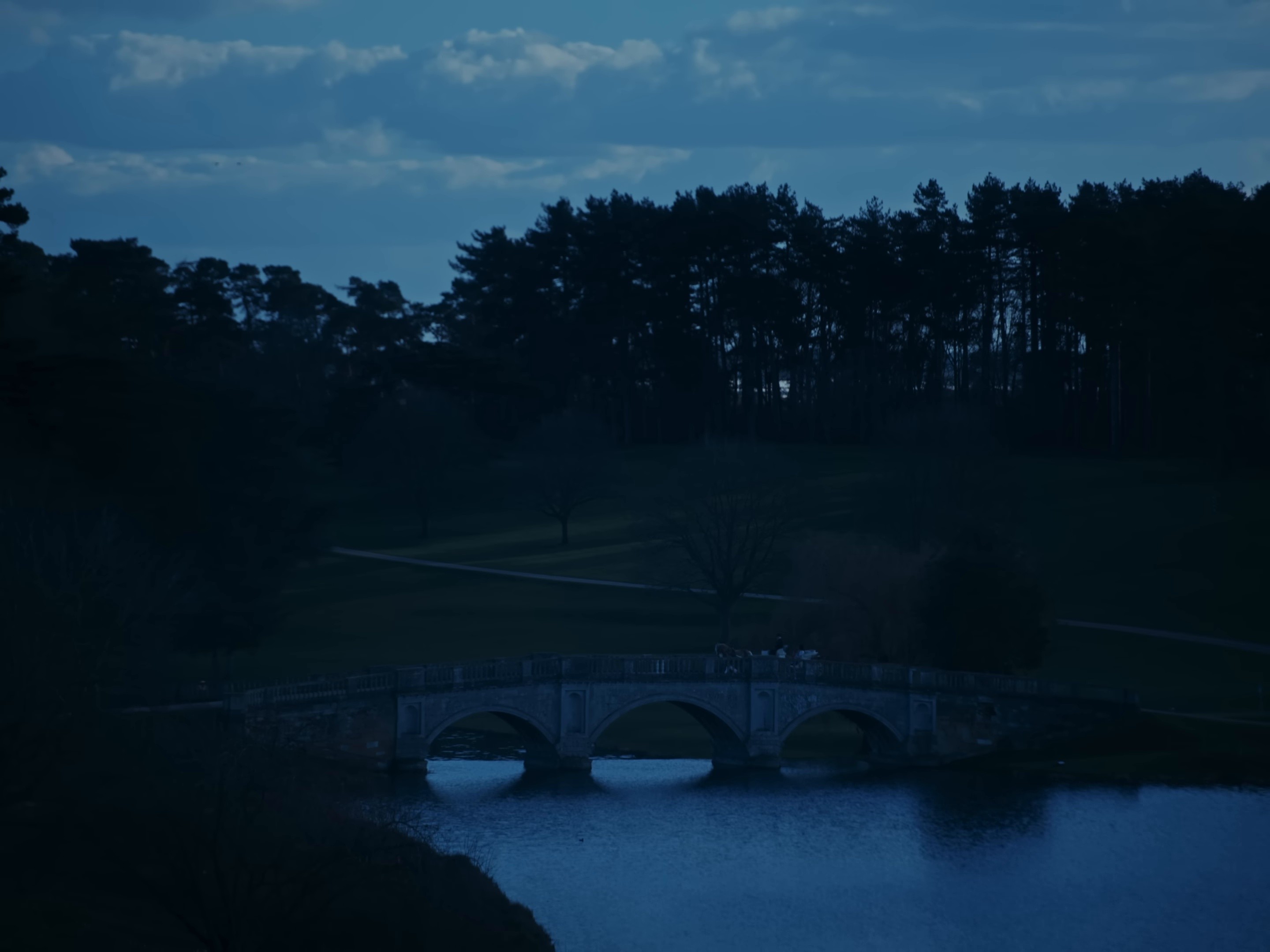 Tonight (2025) —  shot,  lighting