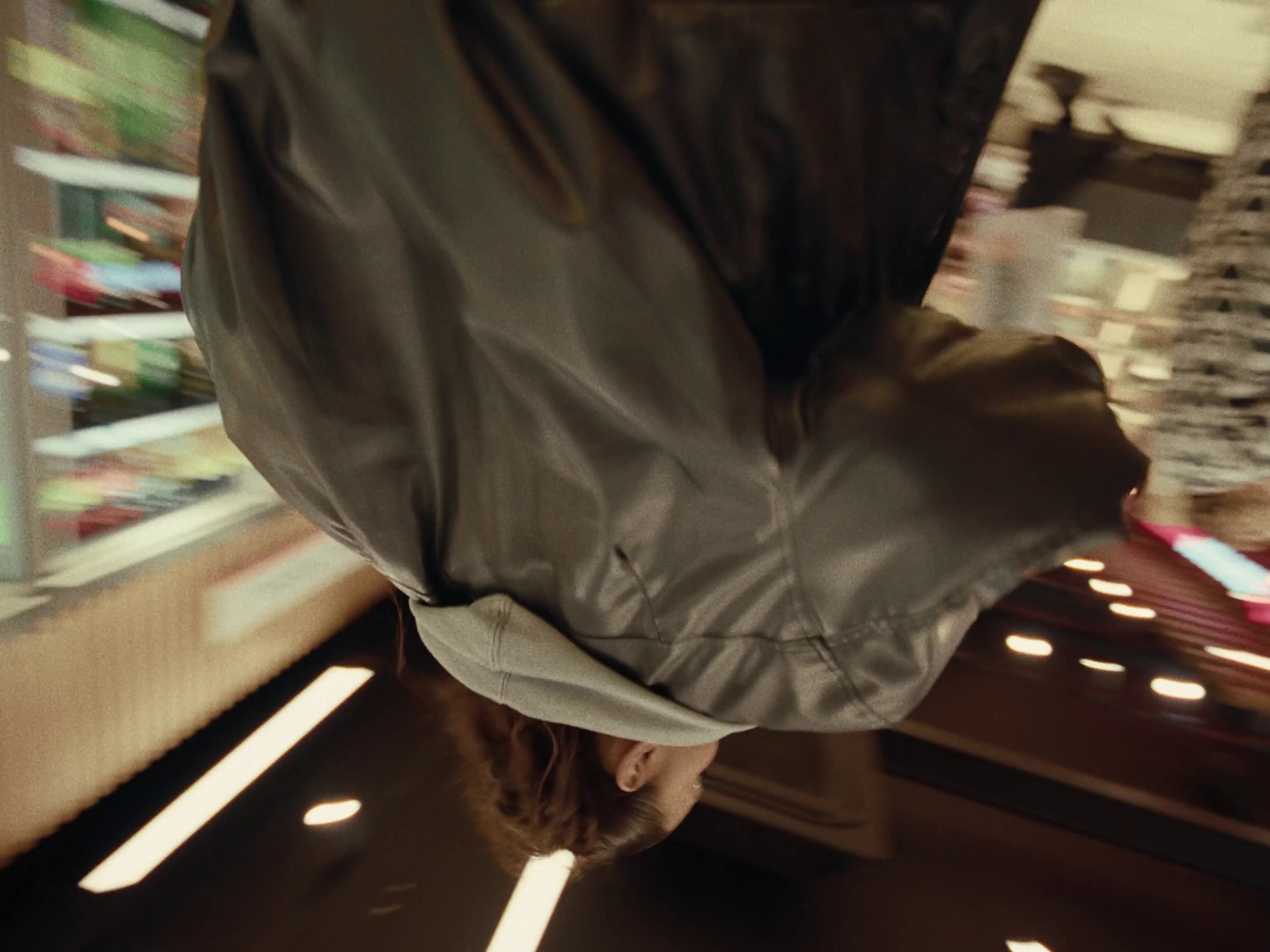 Ayau - t.s.u. x Samsung | Galaxy Flip5 (2024) —  shot,  lighting