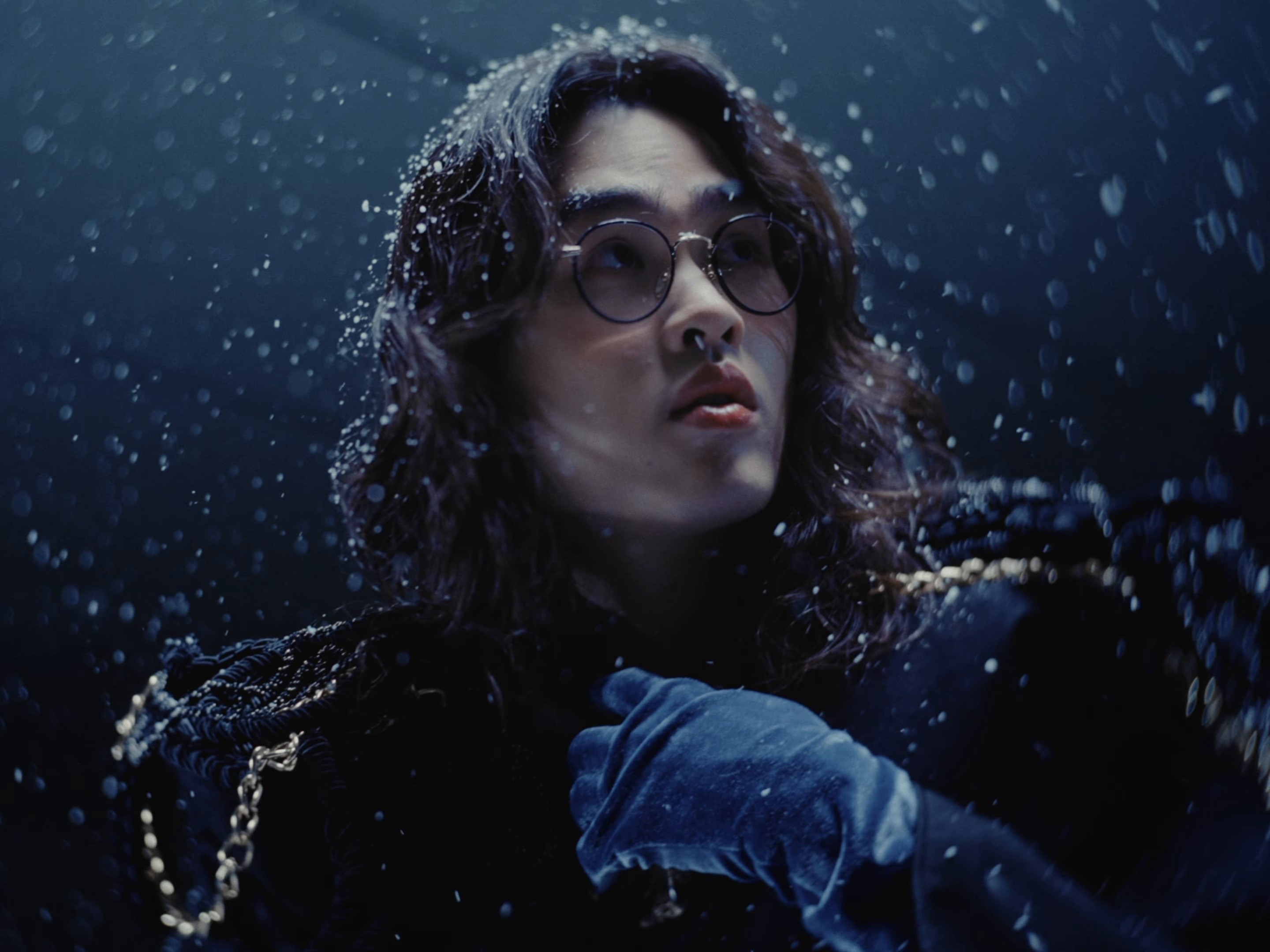 IGLOOOO (2025) —  shot,  lighting