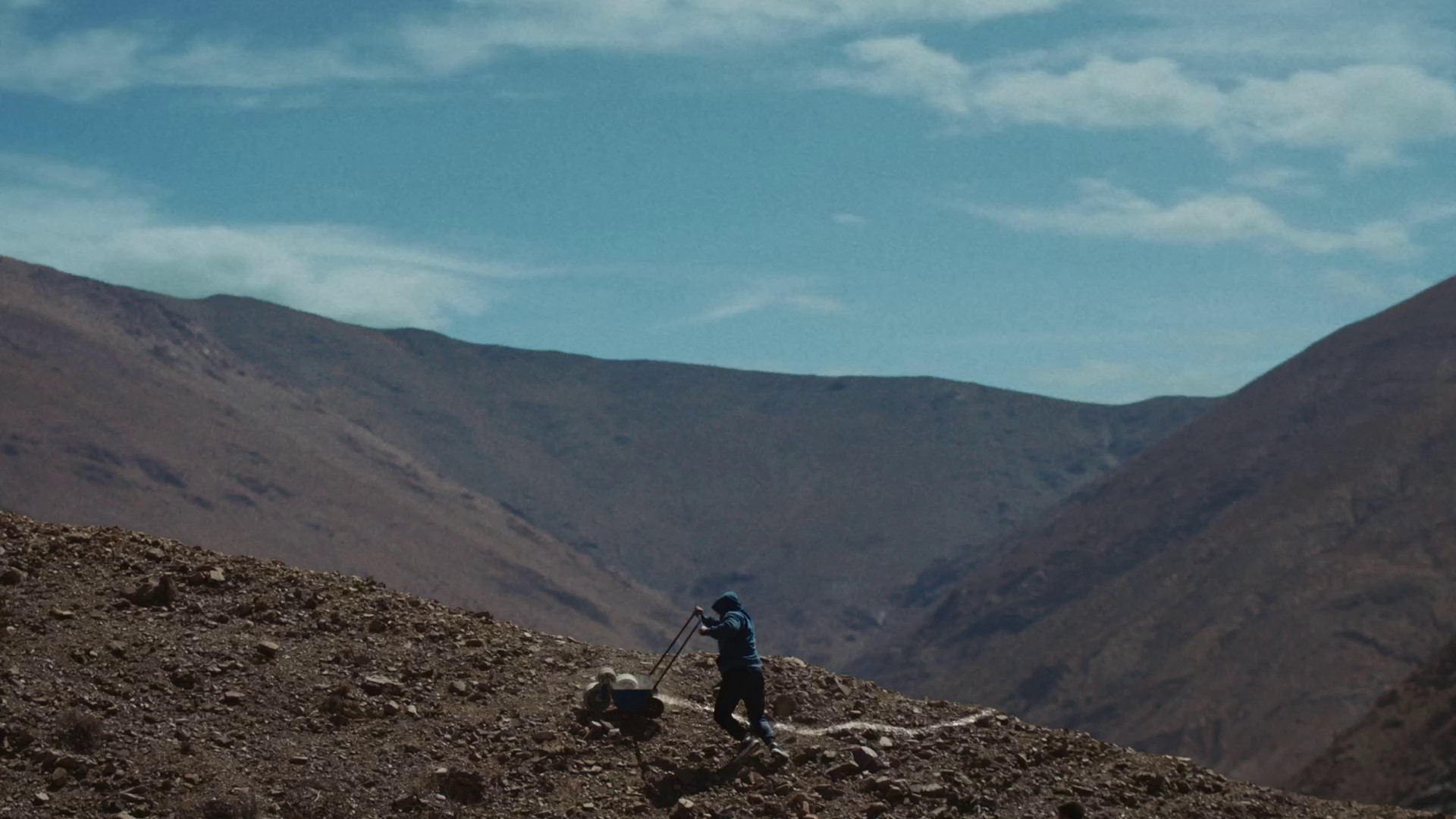 YPF - LÍNEA DE CAL (2023) —  shot,  lighting