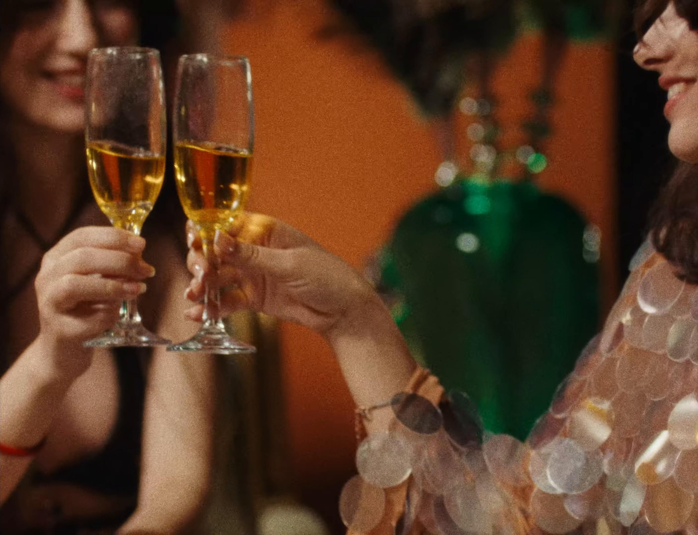 Calma Papi (2025) —  shot,  lighting