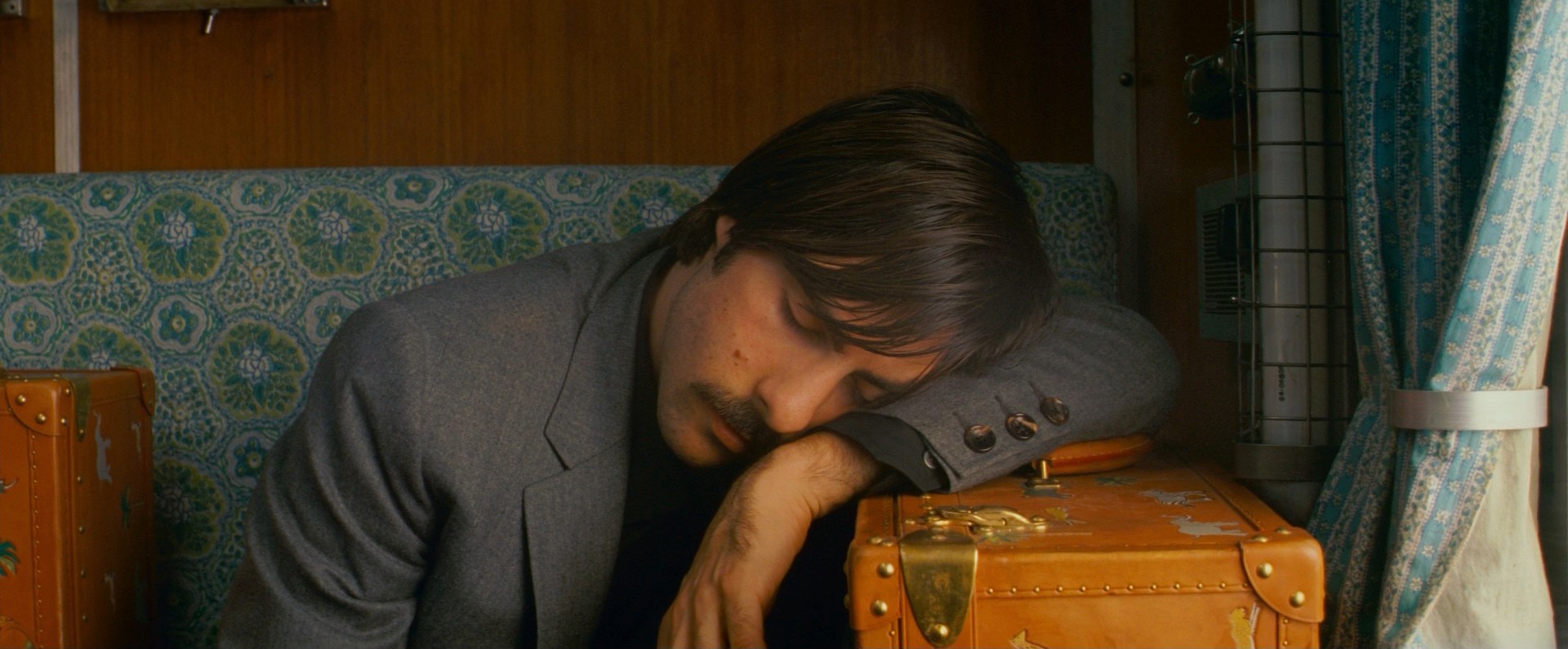 The Darjeeling Limited (1997) —  shot,  lighting