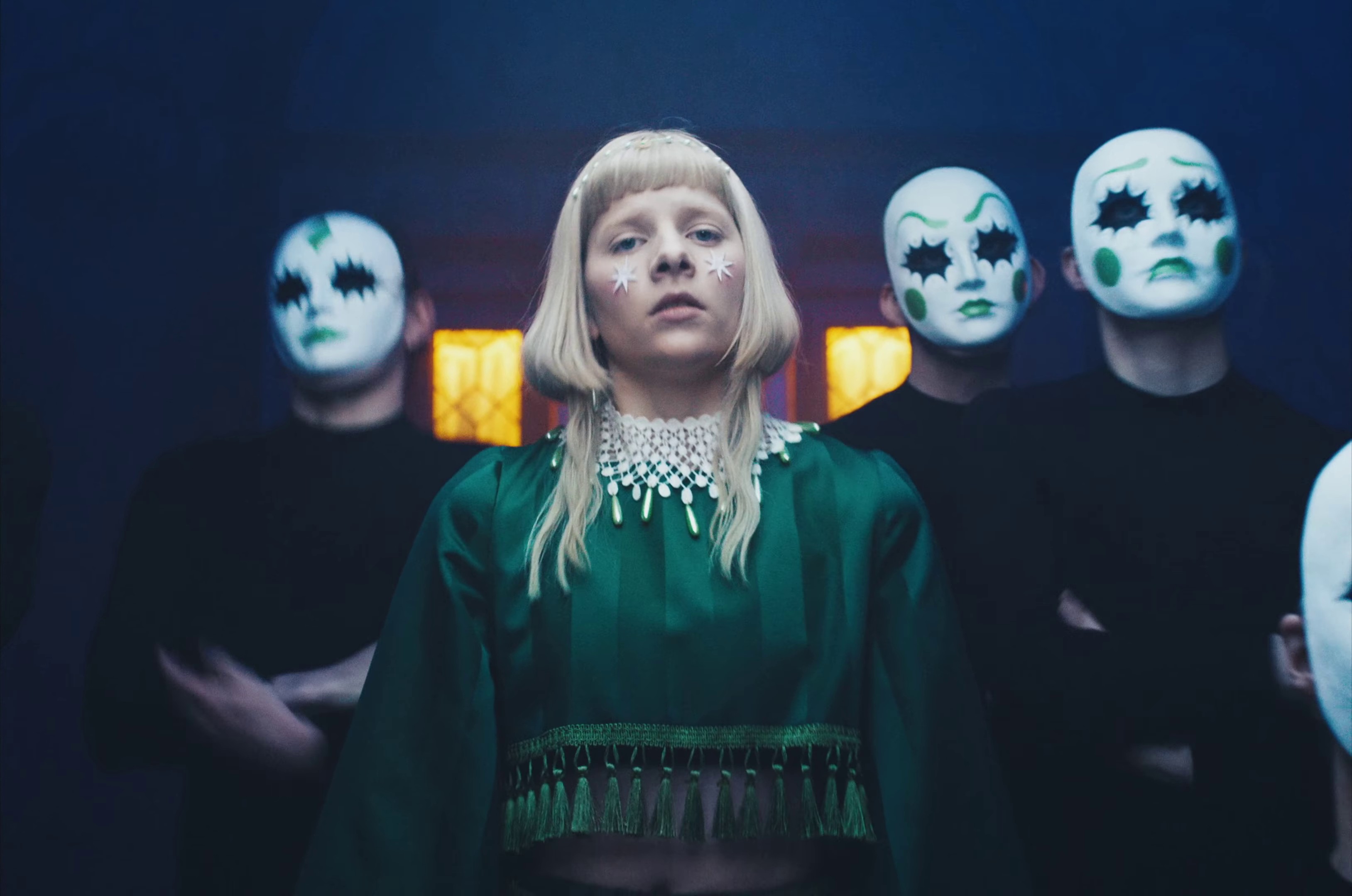 Cure For Me (2021) —  shot,  lighting