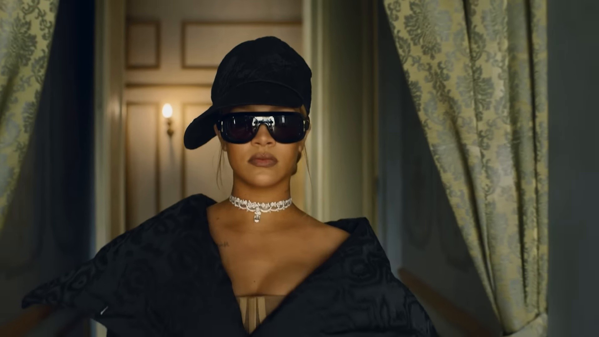 J'ADORE, THE OFFICIAL DIRECTOR'S CUT BY STEVEN KLEIN (2025) —  shot,  lighting